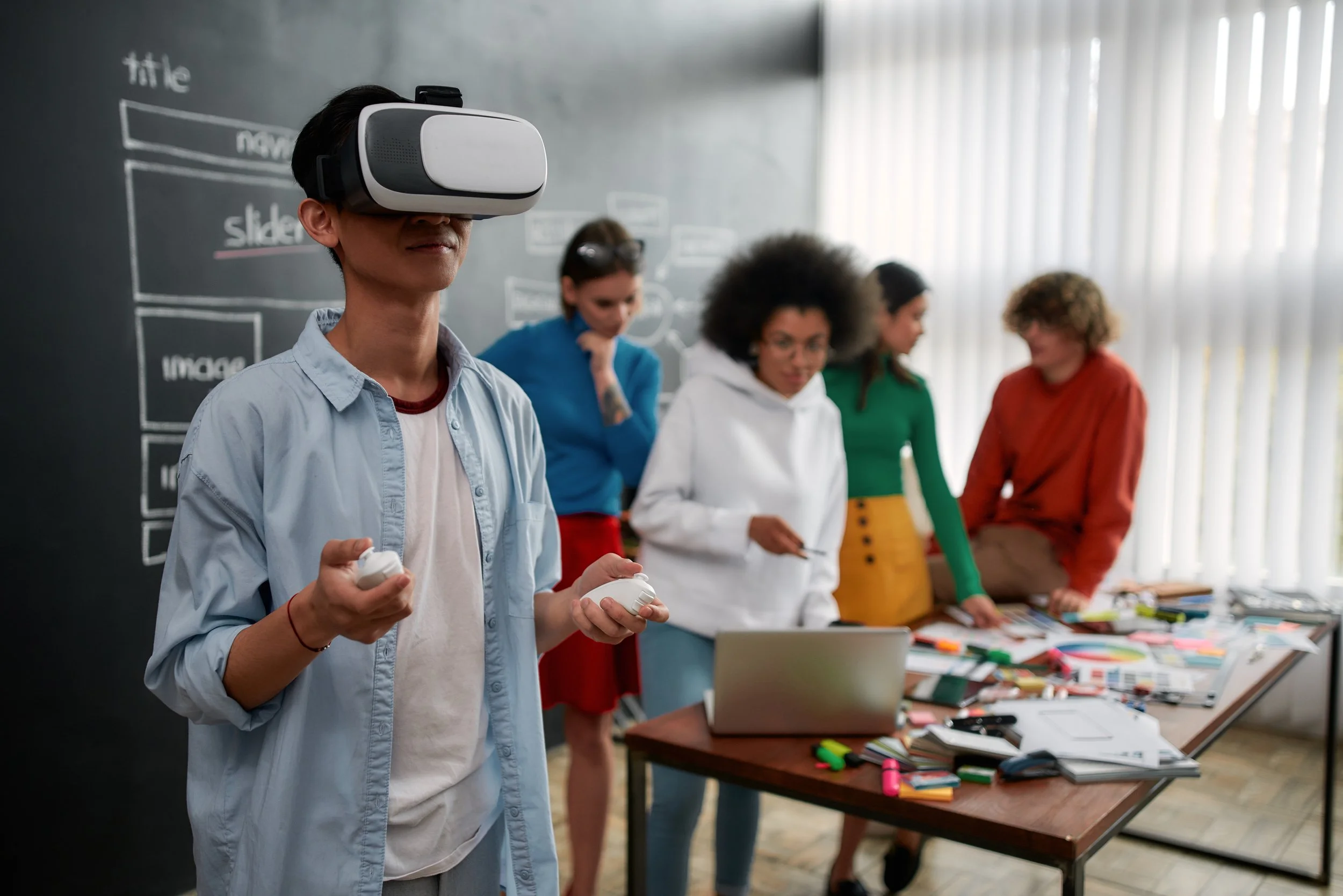 User Research for Immersive Learning: Insights from an AR/VR Sprint with Students