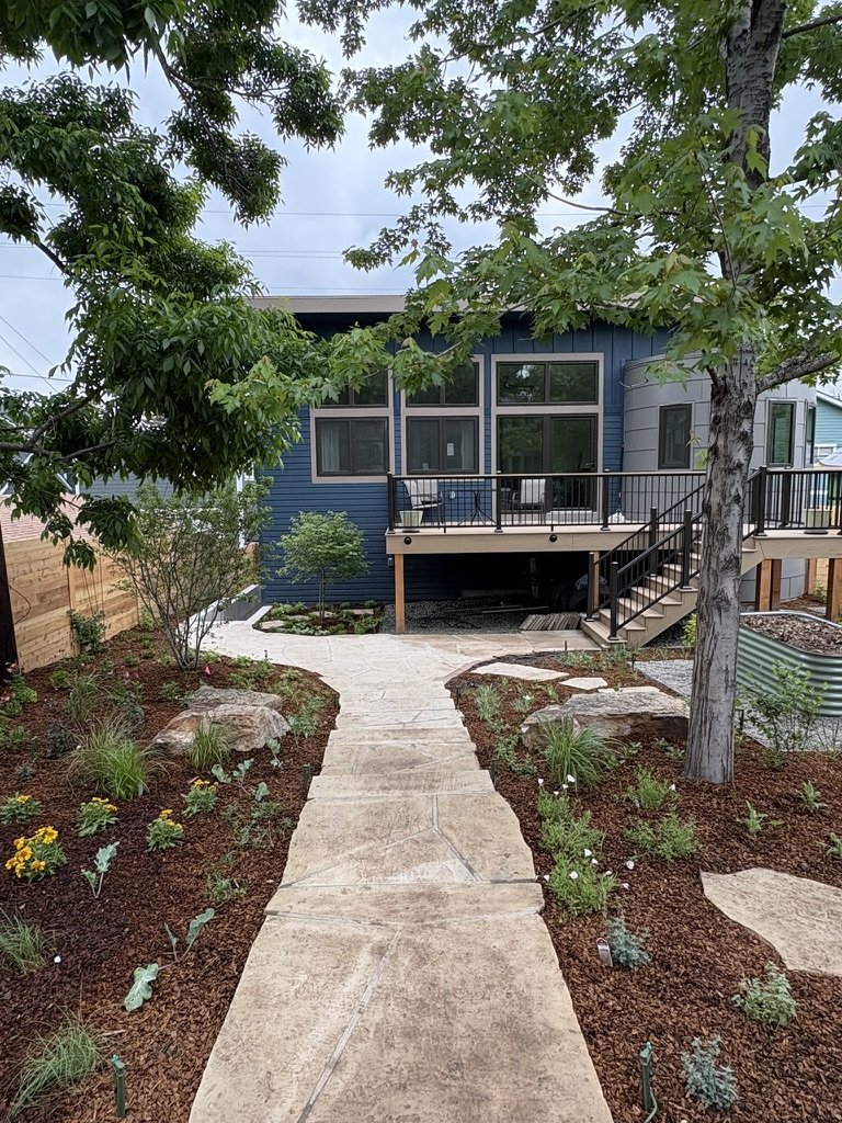 Urban habitat garden