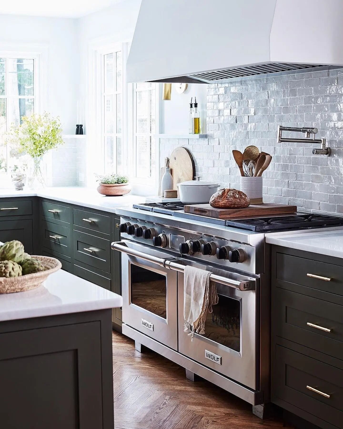 We just love this little shop in the village.  Unique Kitchens and Baths is open today from 10 am until 2 pm. Shop all things kitchen and enjoy their gift shop.

Featured cabinetry collection with @laurenliess

756 Walker Road Suite E