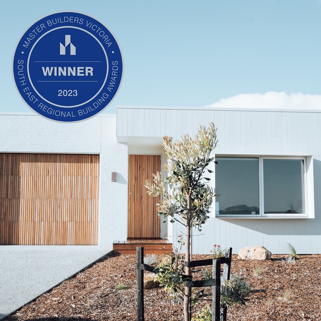 On Friday night we were also so proud to be awarded &lsquo;Best Custom Home&rsquo; for our Spinifex project in its respective category 🏆🏆 

Again a huge thanks to our team, trades, suppliers and of course our amazing clients! 

#masterbuilder #MBVa