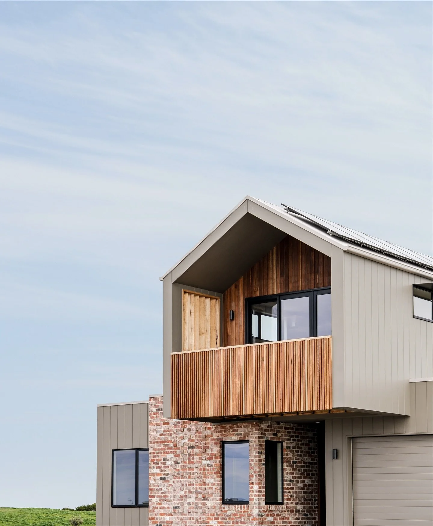New Project Reveal | Stargazer 2.0

This sustainably designed coastal home embraces natural light, timber textures, and energy-efficient design, creating a space that&rsquo;s both timeless and resilient.

With a focus on using local trades, suppliers