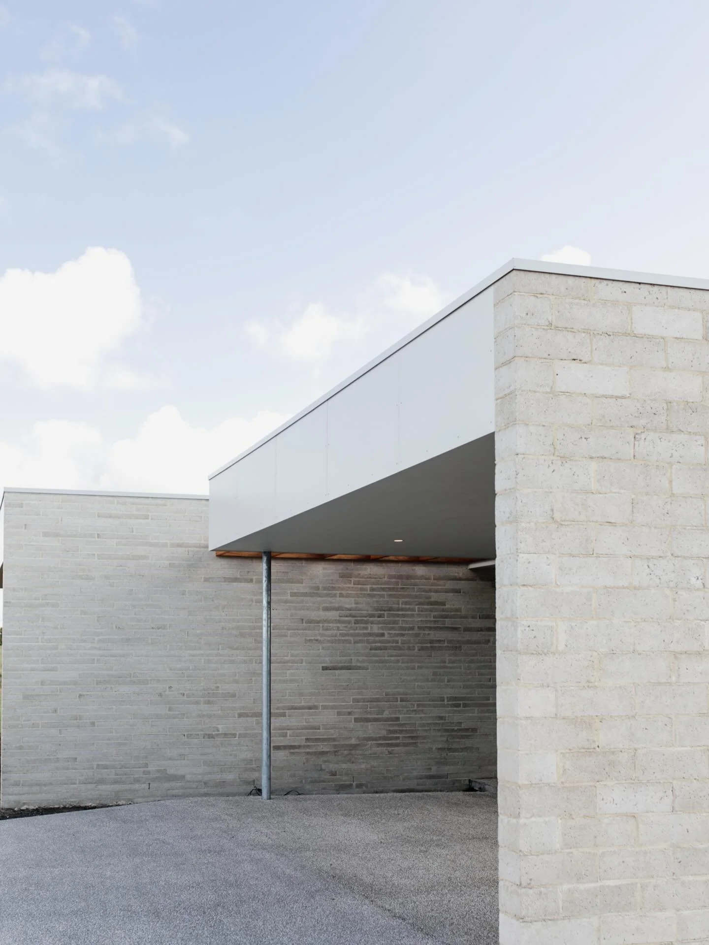 Outdoor Elements. 
 
Some of our favourite projects, where materials, light, and design come together beautifully.