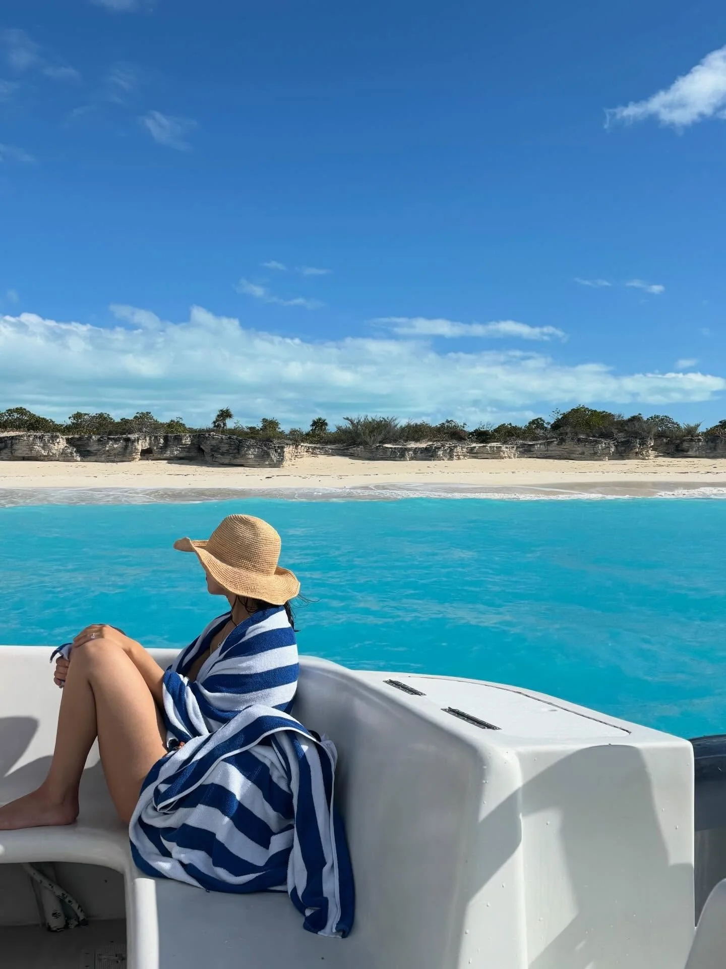 the water ain&rsquo;t look like this in NYC 😞😞😞 #handmethefork