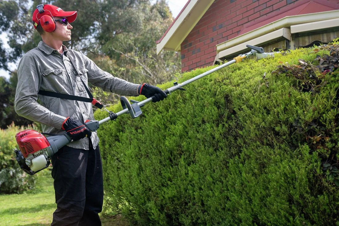 Honda Hedgetrimmer Long Shaft Attachment For Versatool SSHFL — JC Machinery & Equipment