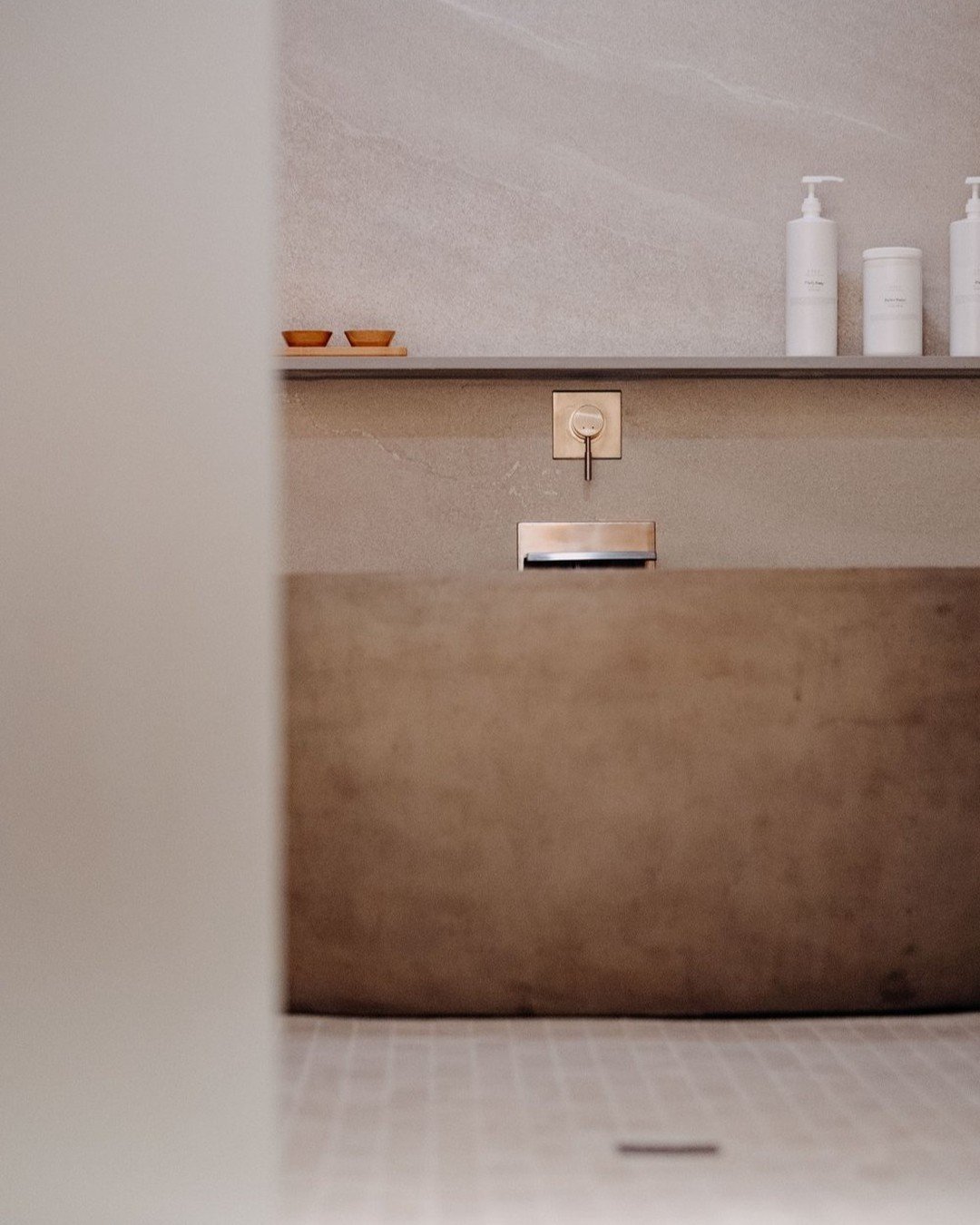 Our design for @yume.spa features a concrete tub from @nativetrails and custom quartz sink 🤎