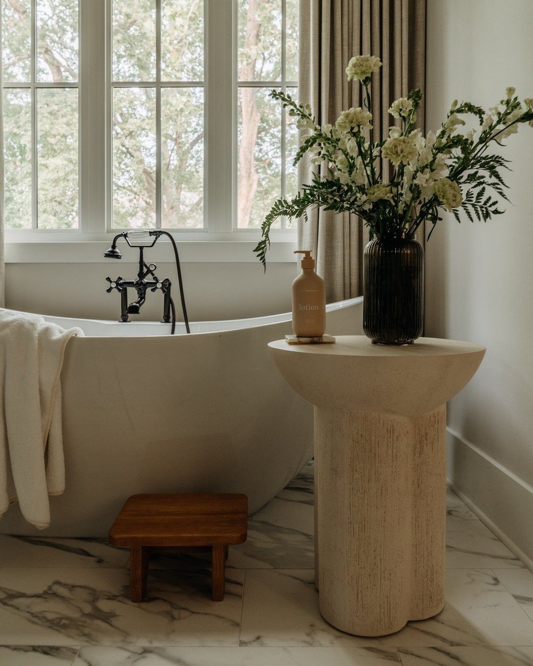 A serene place in the en suite primary bath at our 41st Street project 🤎