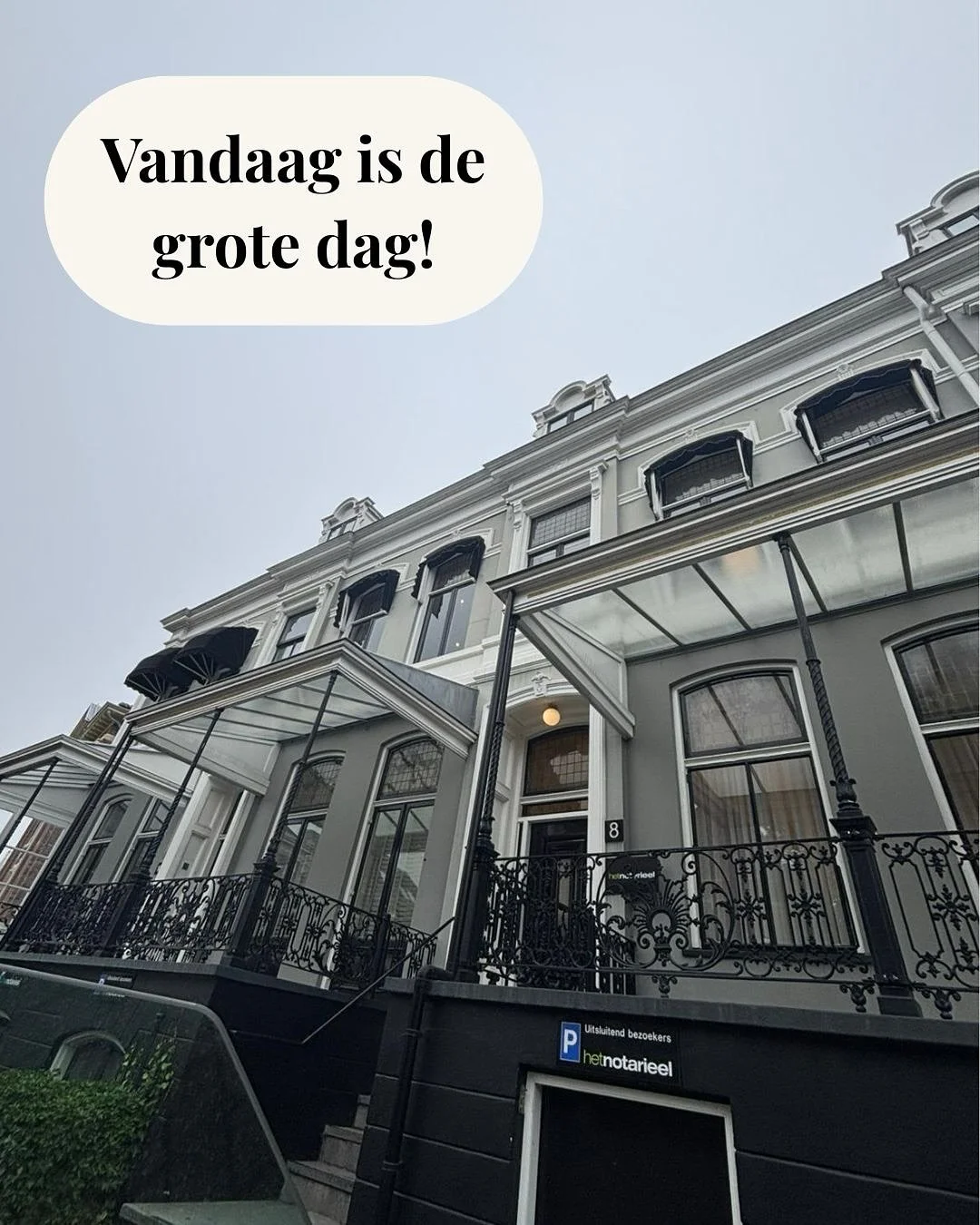 Het is een feit: ik heb zojuist mijn BV’s opgericht🥳
Een kleine handeling, zo’n handtekening zetten bij de notaris, maar een grote stap voor m’n bedrijf.
Nu ben ik niet perse een feminist, maar hier klapperden m’n oren wel v