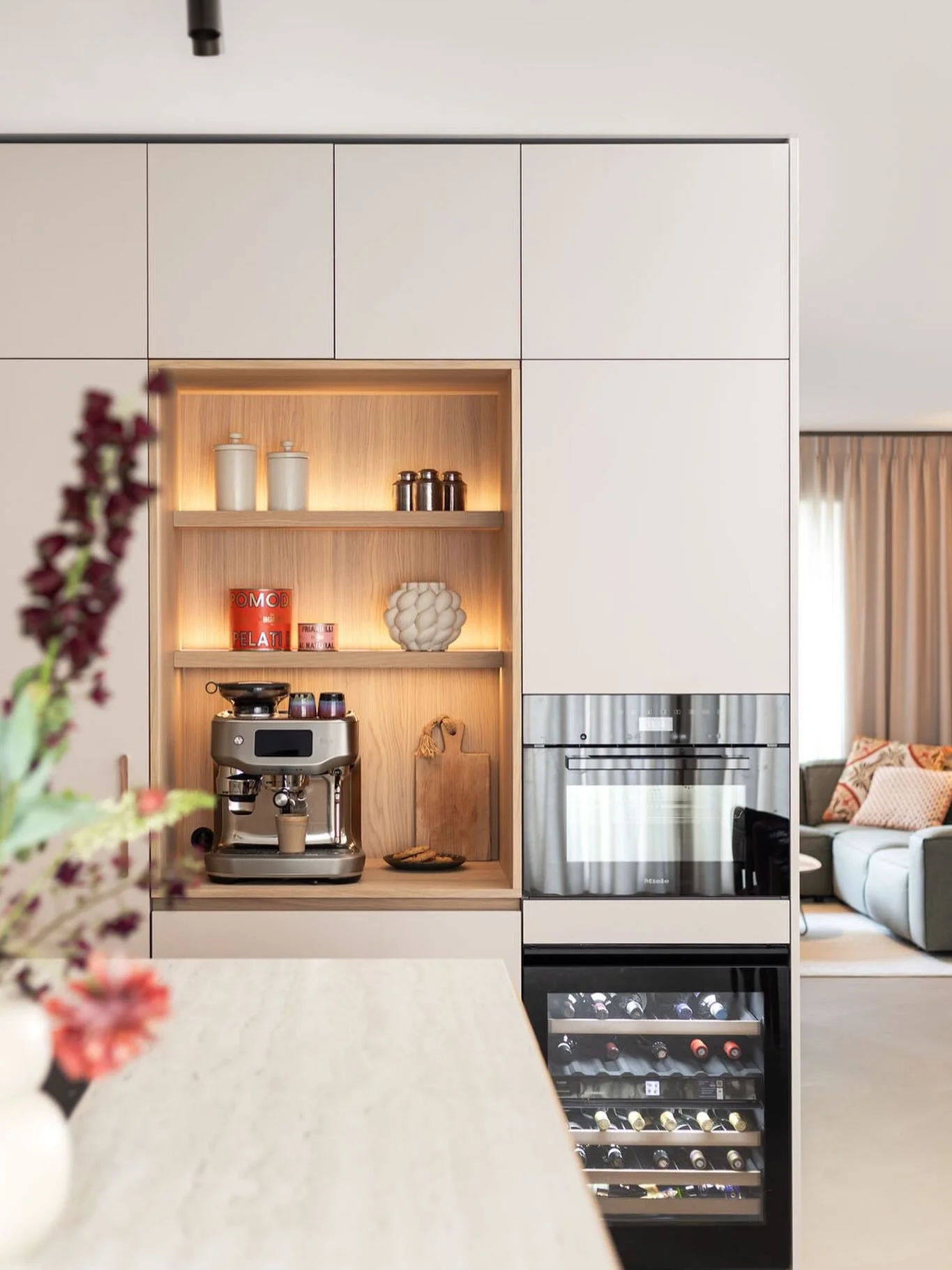 Goed nieuws: wij hebben de versterking gevonden waar we naar op zoek waren🙏🏻🎉Dani&euml;lle gaat vanaf mei bij ons aan de slag als officemanager!

Het is altijd mijn streven geweest om klanten een vijf sterren ervaring te bieden: van aanmelding tot