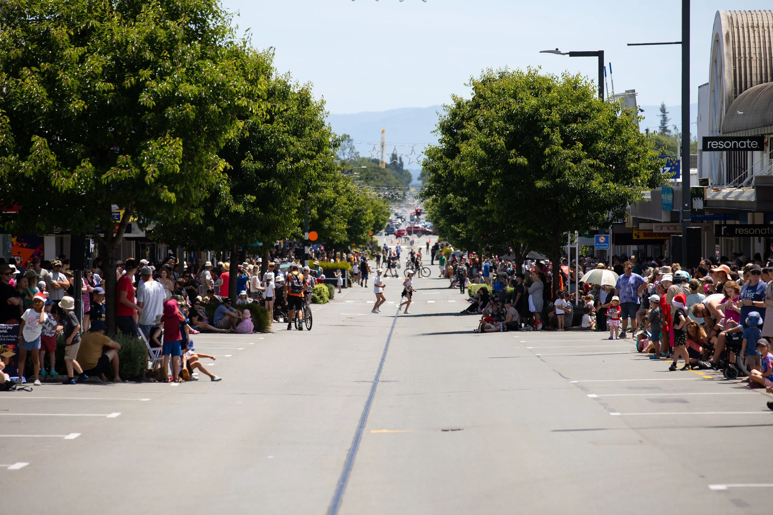 PhotosByFrancesca_Santa ParadeFloats-1.jpg