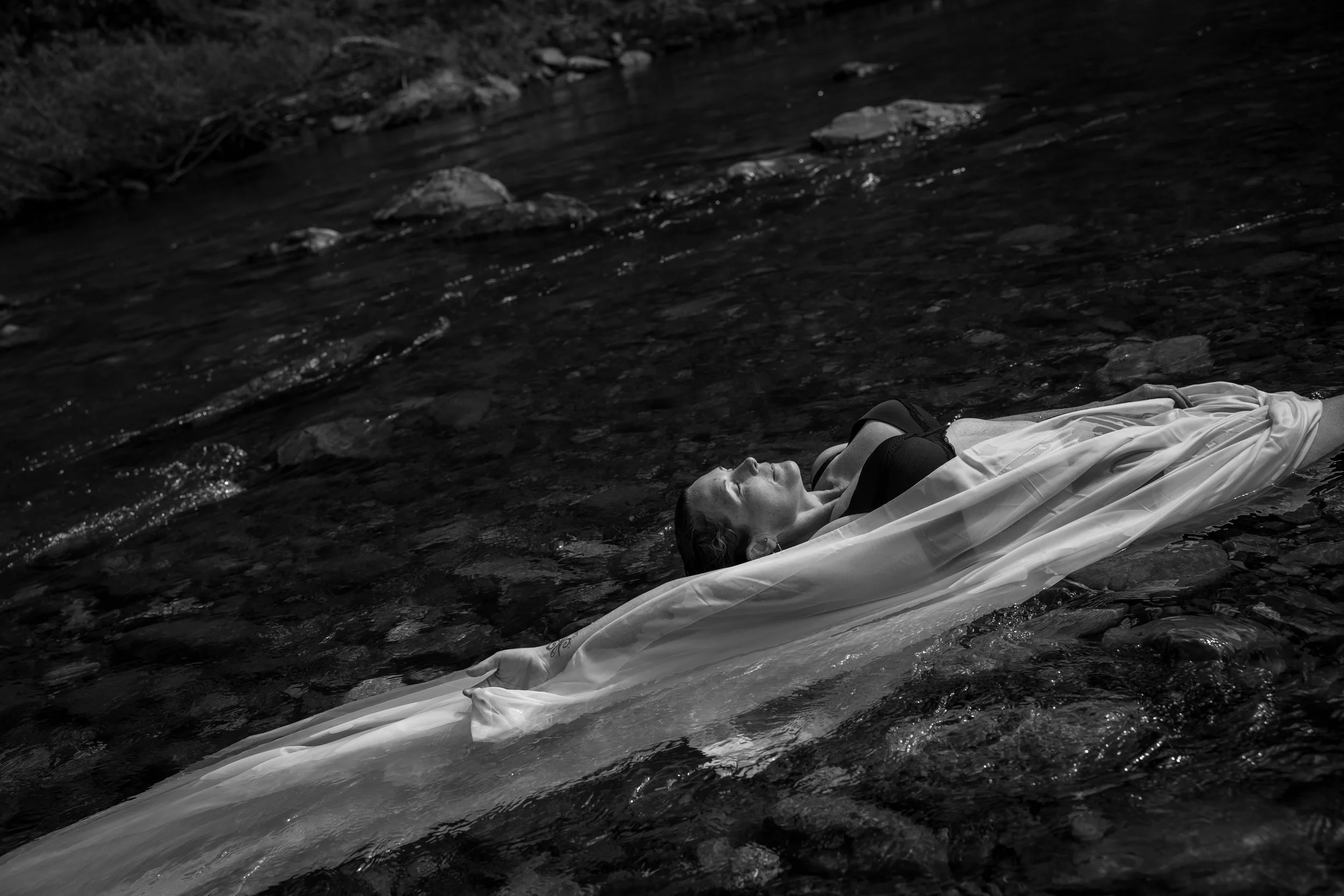 Boudoir Photoshoot Nature-18.jpg