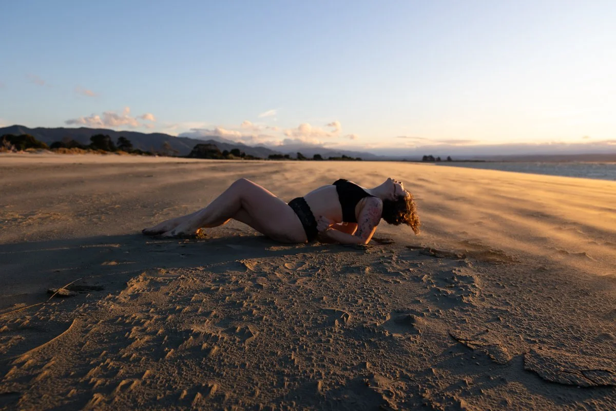 A Wild &amp; Empowered Beach Boudoir Shoot at Tahunanui