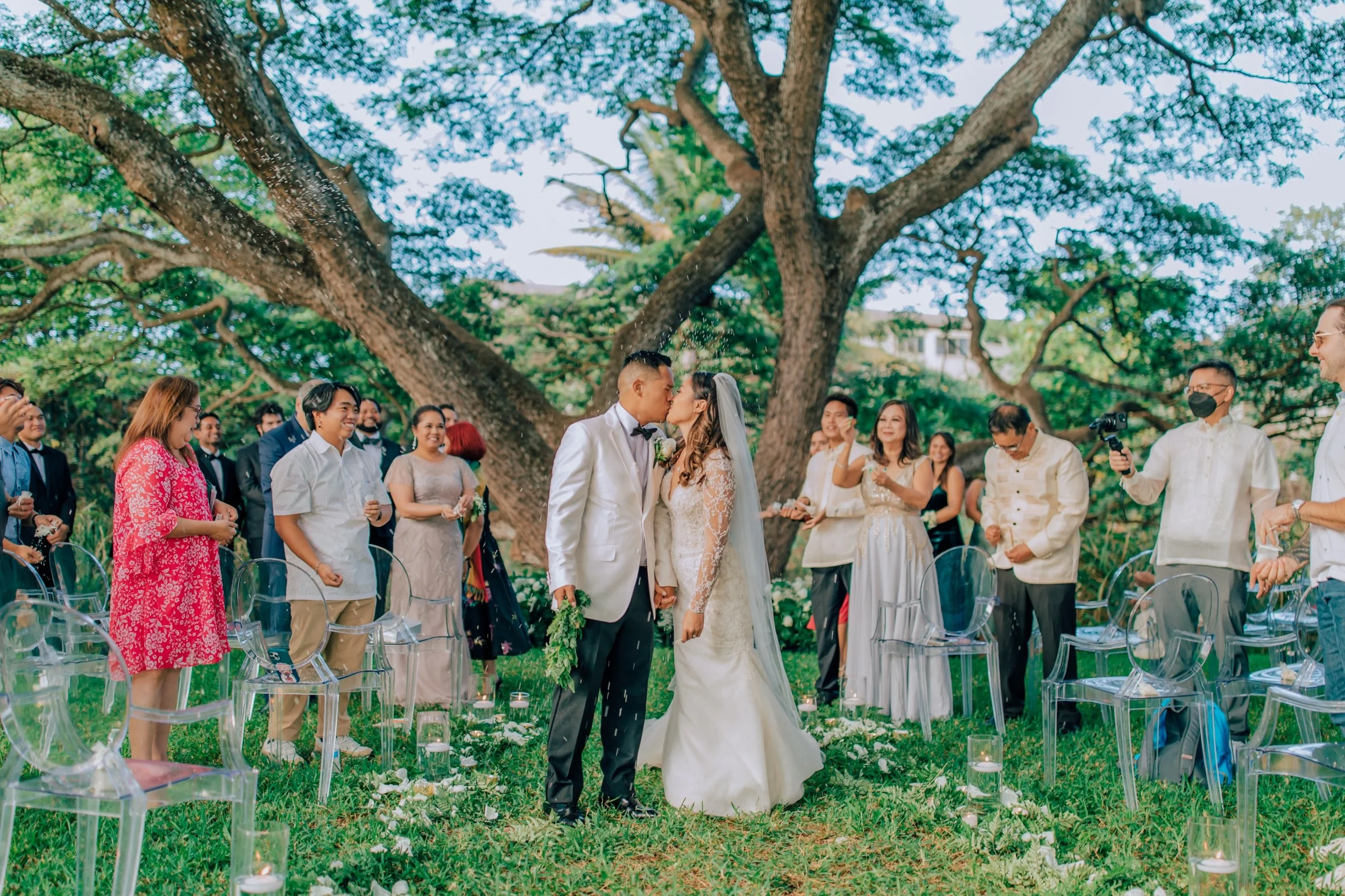 The most magical dreamiest ceremony that I am so obsessed with to this day 💫 these two are my family and are so special to me and i get so emotional looking back at these photos. Photos really do say a thousand words 🥹💗 you will never regret takin