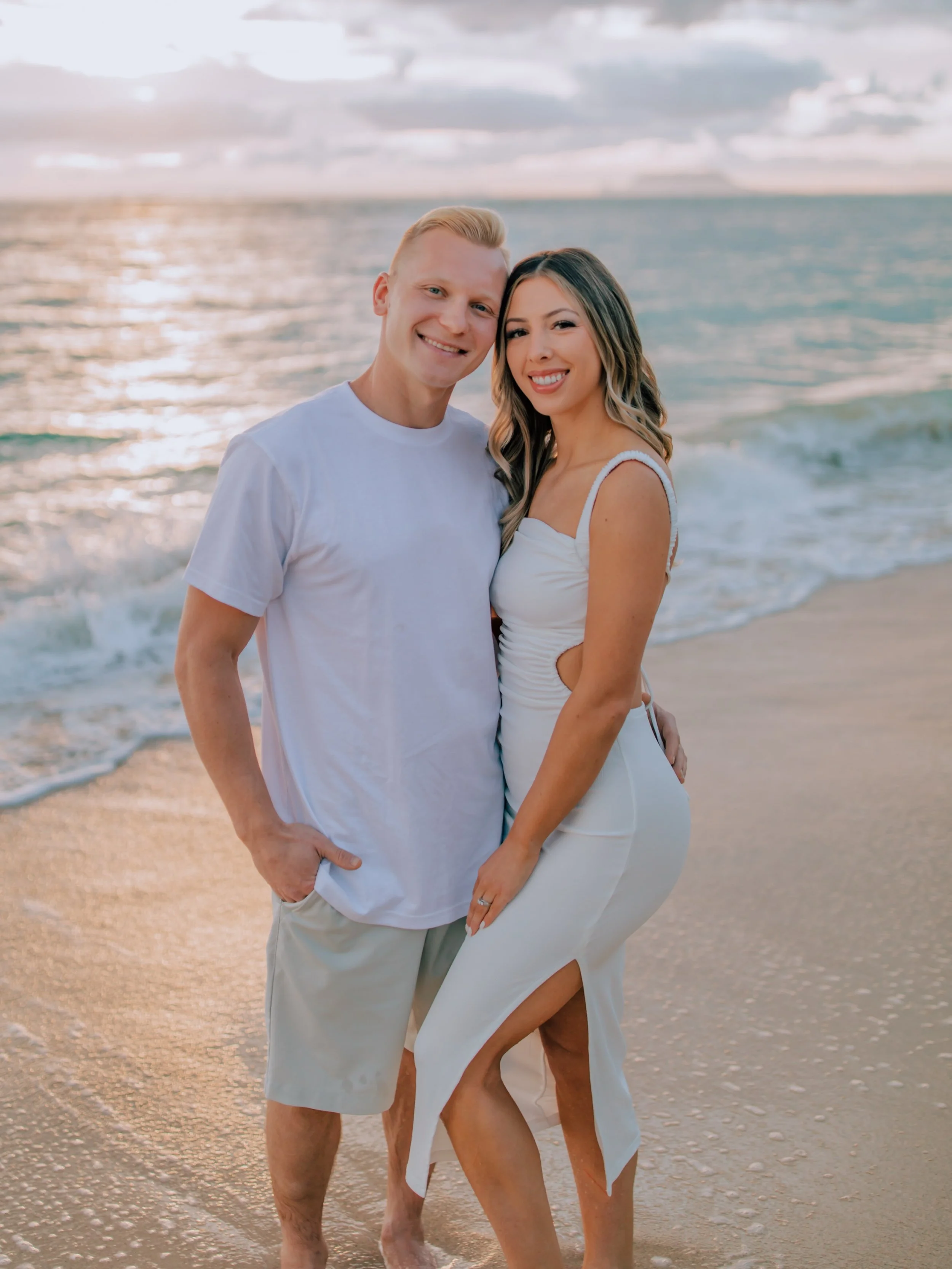 Sometimes you just want to capture memories in Hawaii with the love of your life 💗