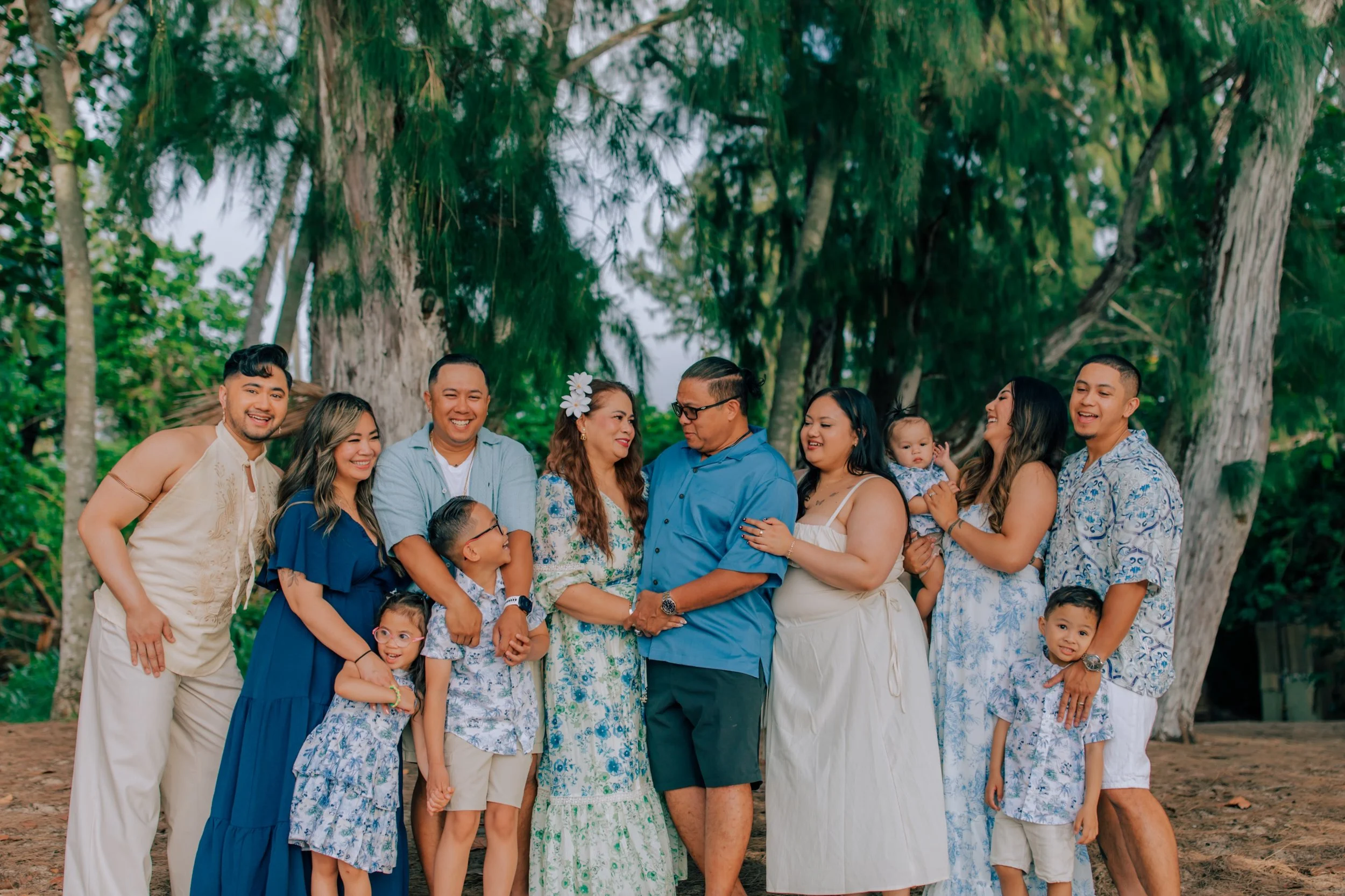 Shoutout to the person in the family that can make their entire family laugh instantly 🤣 you're a real one 🤗💕
#oahuphotographer