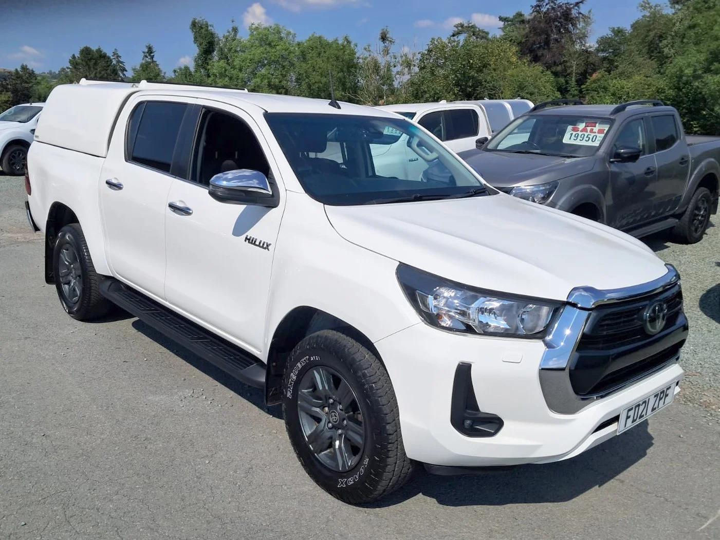 21 Toyota Hilux 2.4 Icon Auto front driver