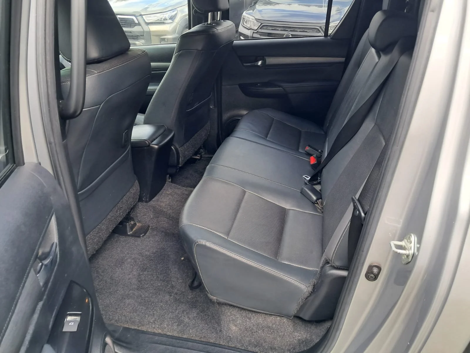 71 Toyota Hilux 2.8 Invincible X Auto rear interior