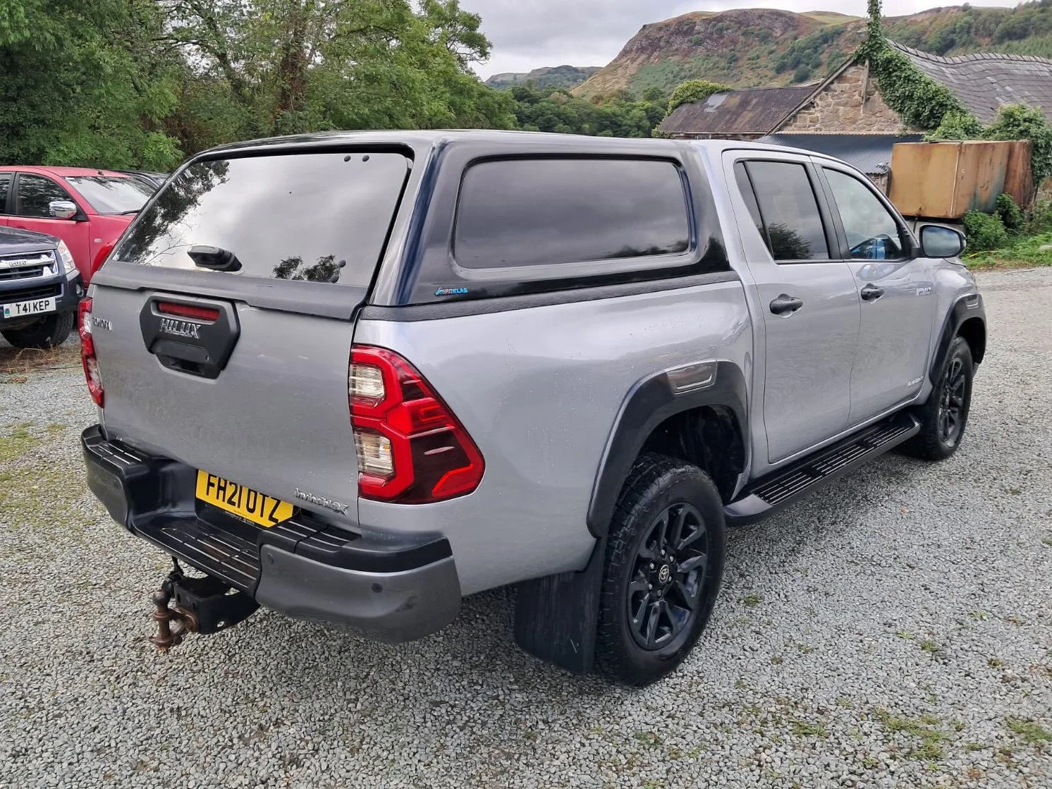 71 Toyota Hilux 2.8 Invincible X Auto rear driver