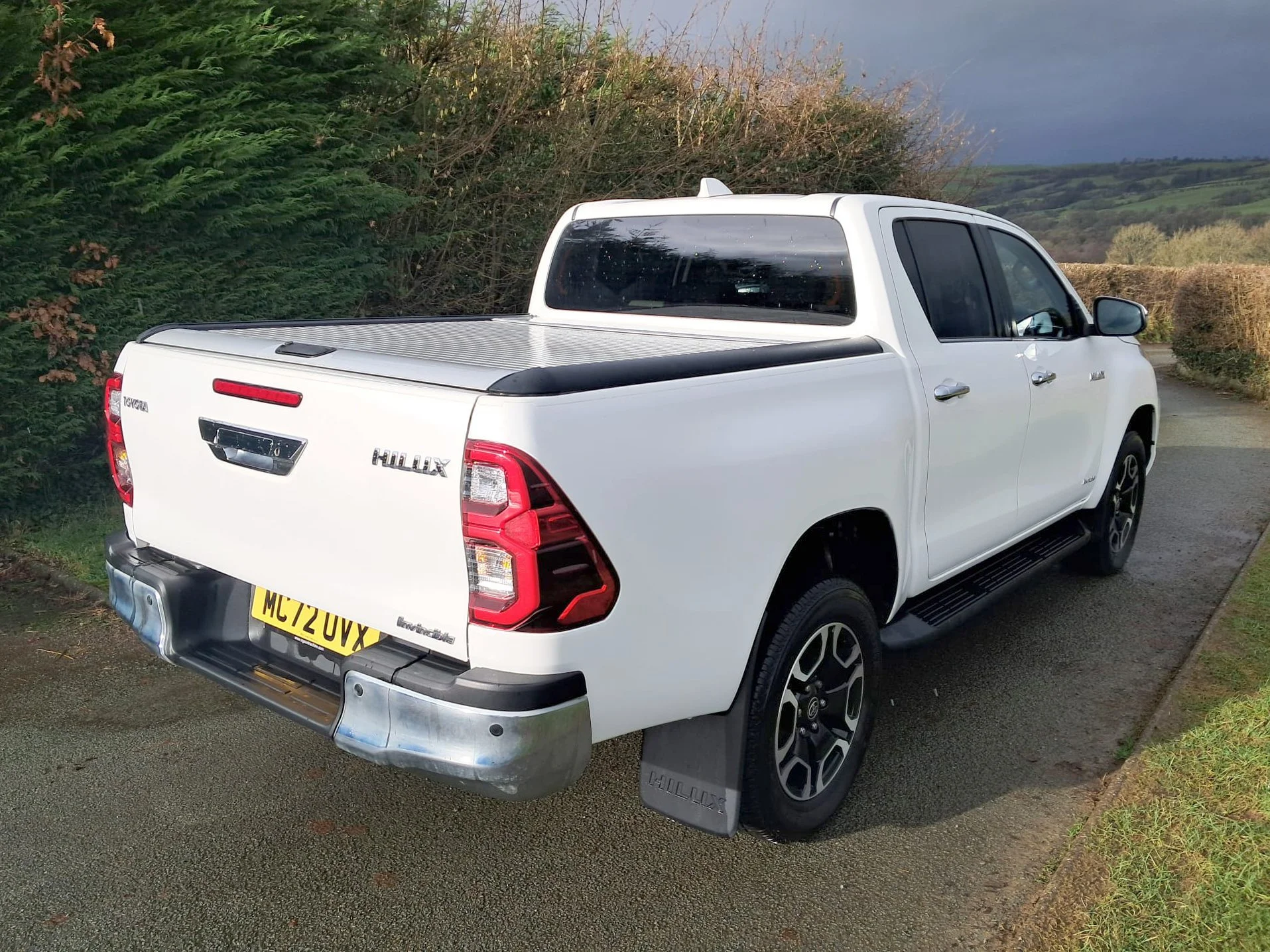 2023 72 Toyota Hilux 2.8 Manual Invincible rear driver