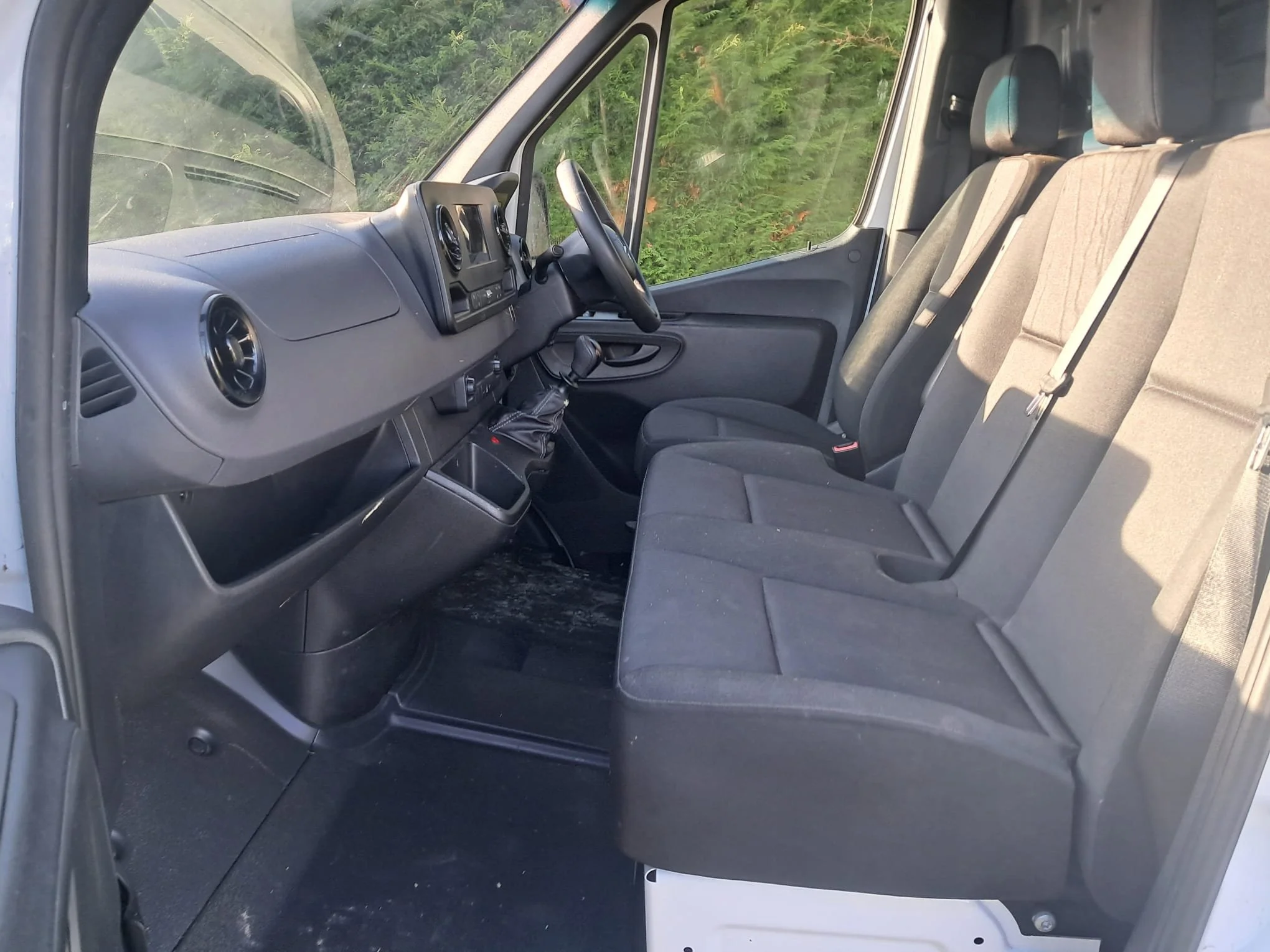 23 Mercedes Sprinter 315 Cdi RWD L2 H2 front interior