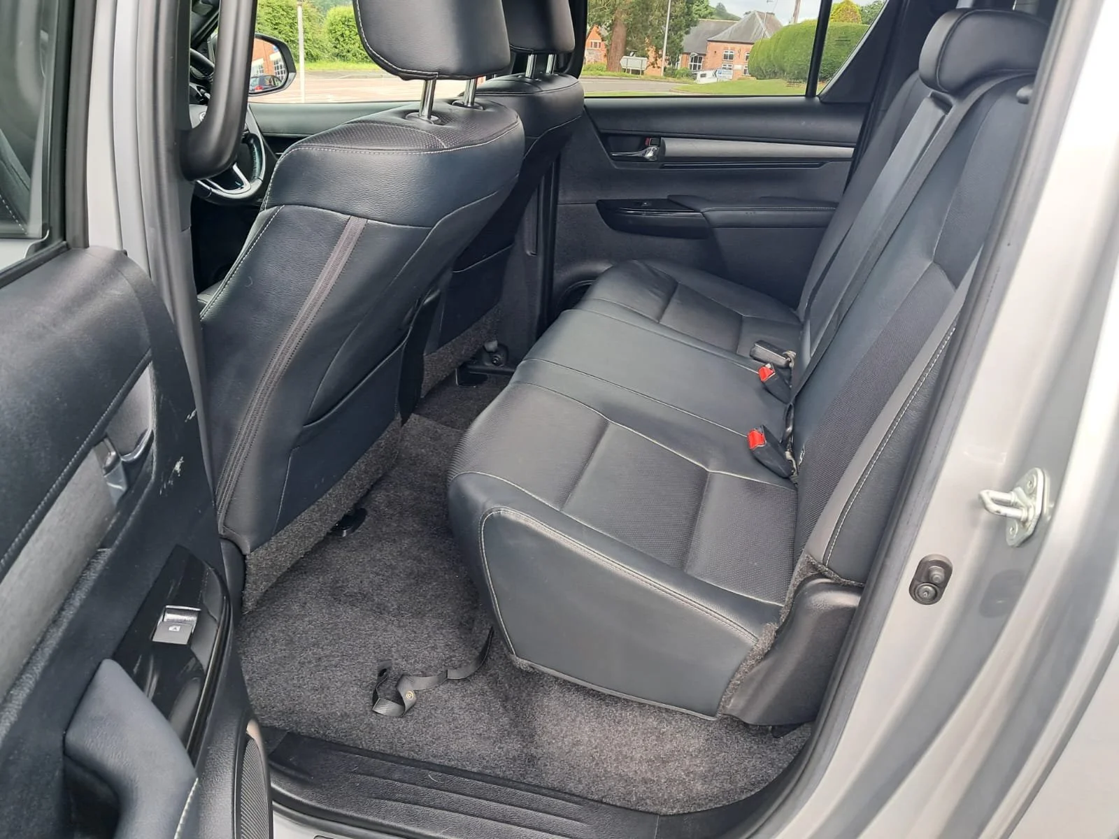 21 Toyota Hilux 2.8 Invincible X Auto rear interior