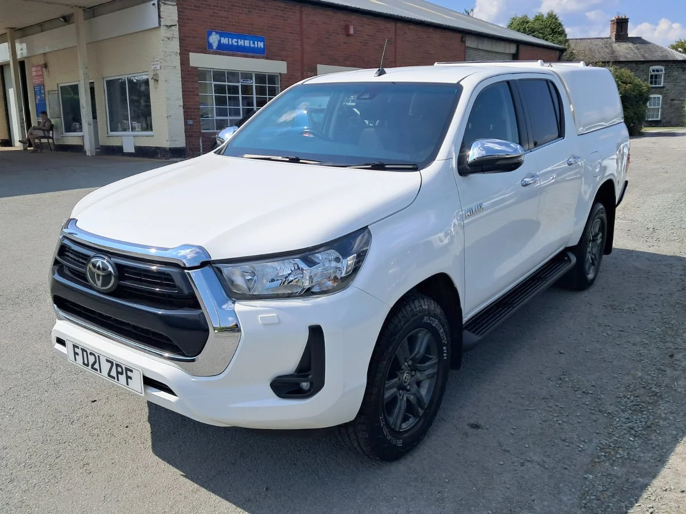 21 Toyota Hilux 2.4 Icon Auto front passanger