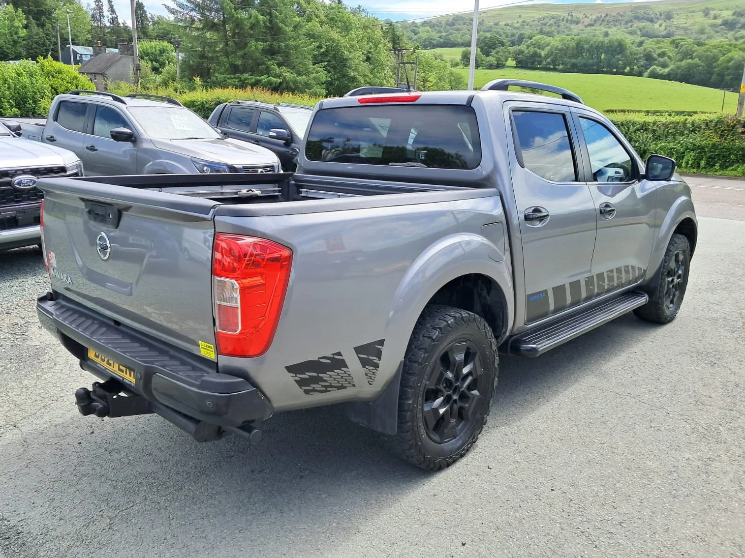 21 Nissan Navara NP300 NGuard Manual