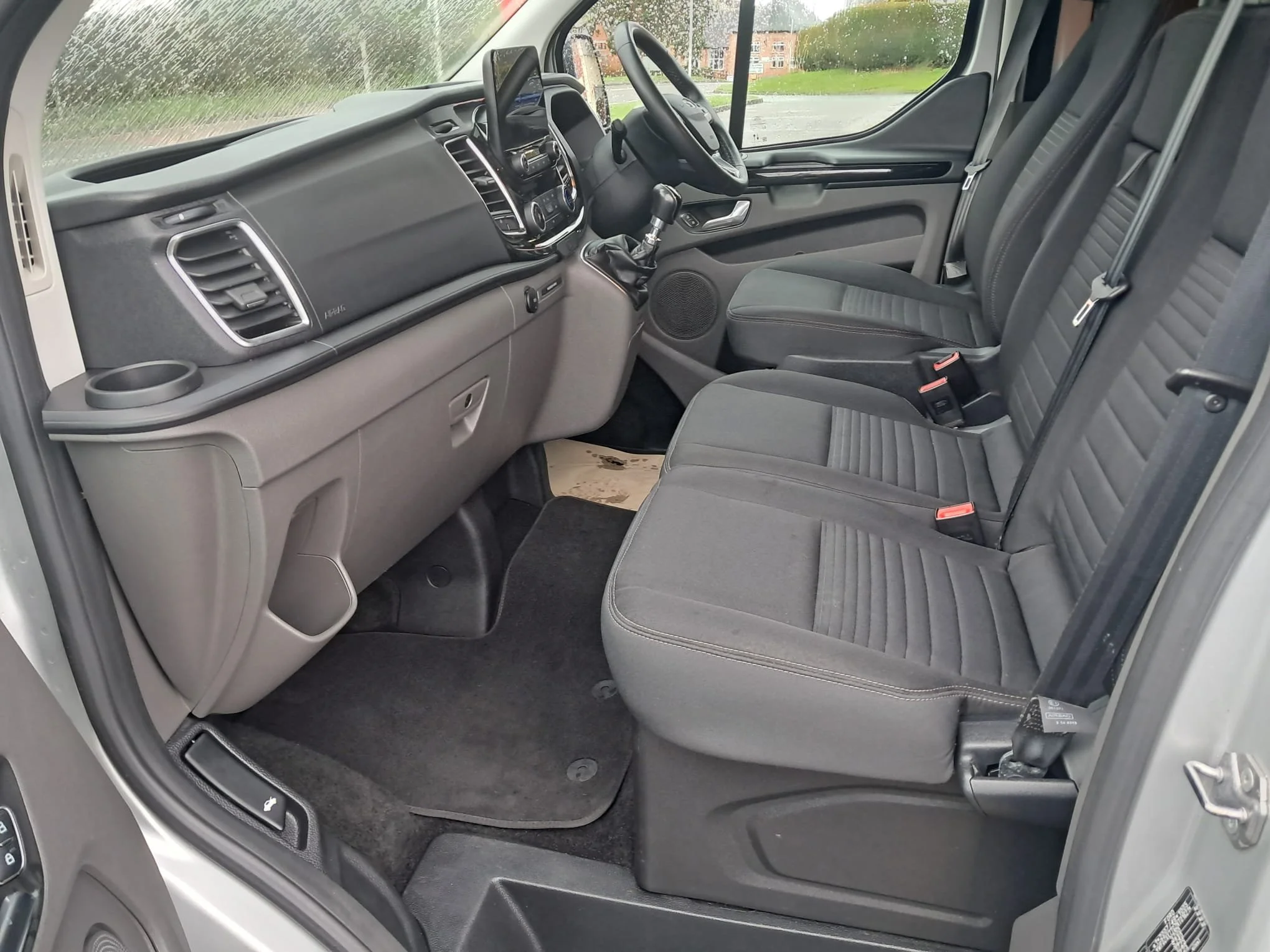 22 Ford Transit Custom L2 Limited 130ps Manual Crew Van front interior