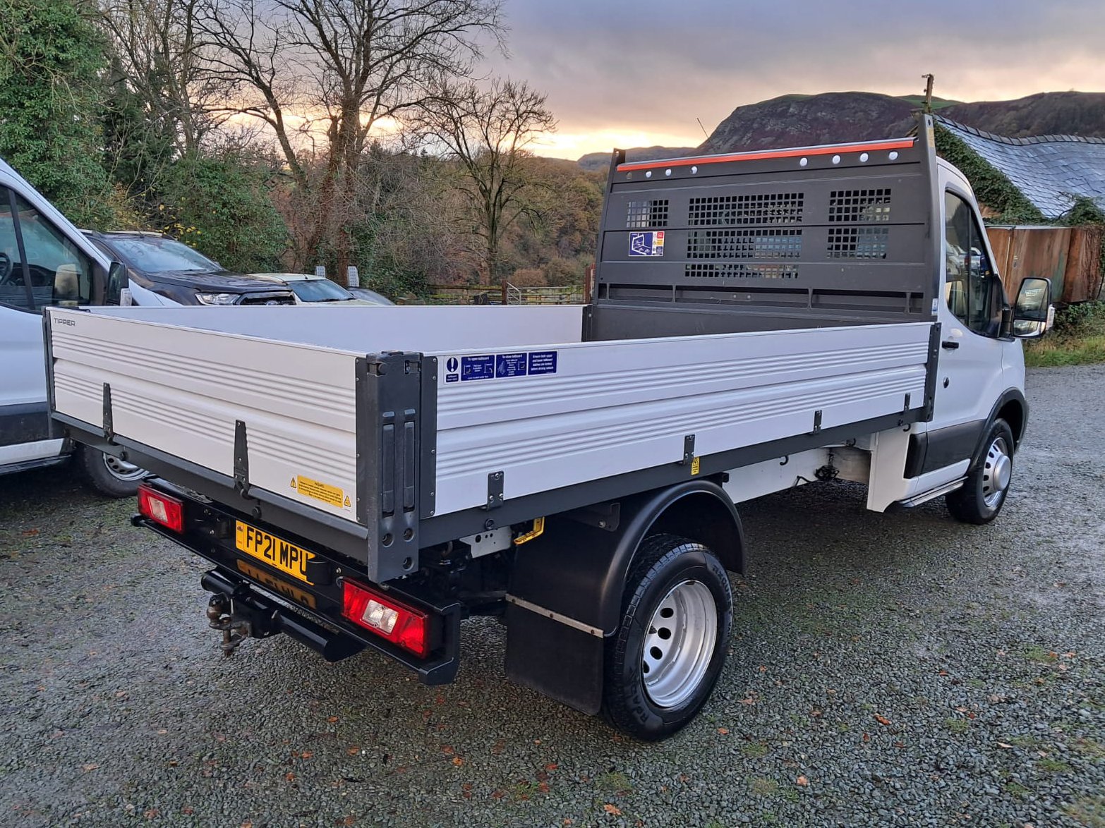 21 Ford Transit 350 130PS Alloy Body Tipper rear driver