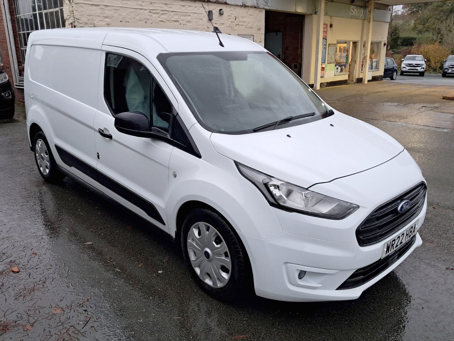 22 Ford Transit Connect 210 100PS L2 Trend front driver