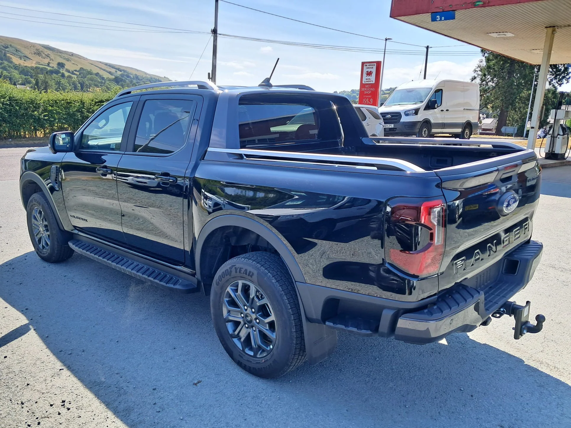  26 Ford Ranger 2.0 Wildtrak Auto rear passanger