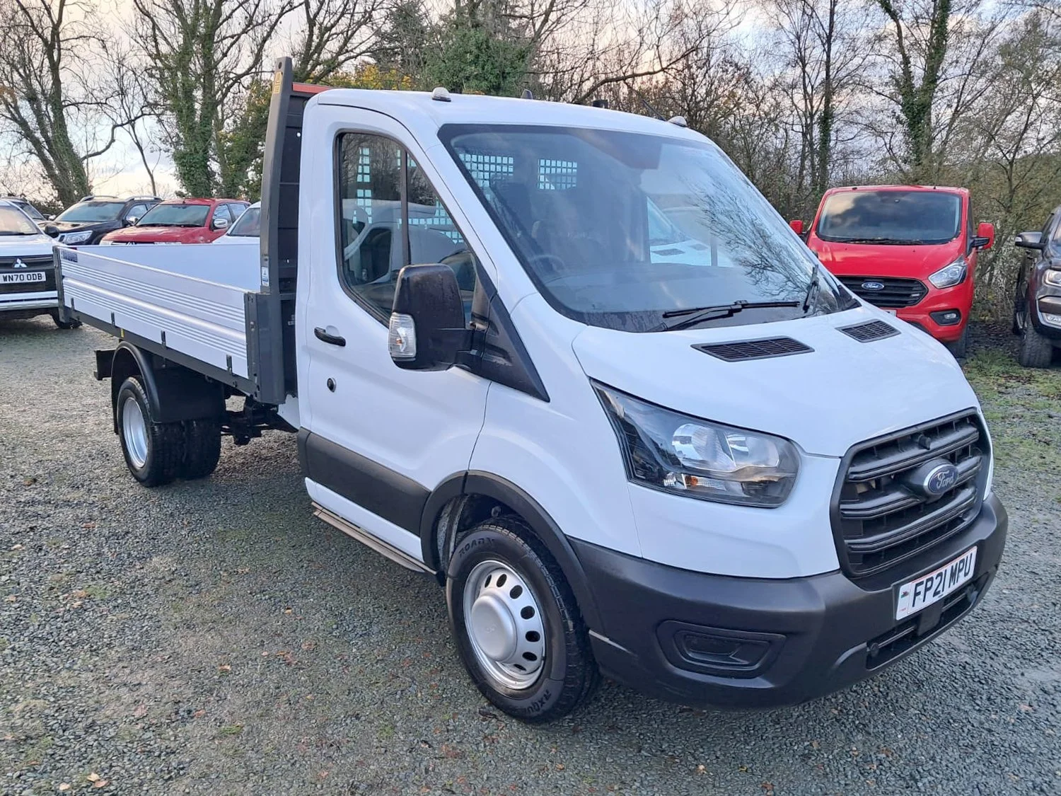 21 Ford Transit 350 130PS Alloy Body Tipper front driver