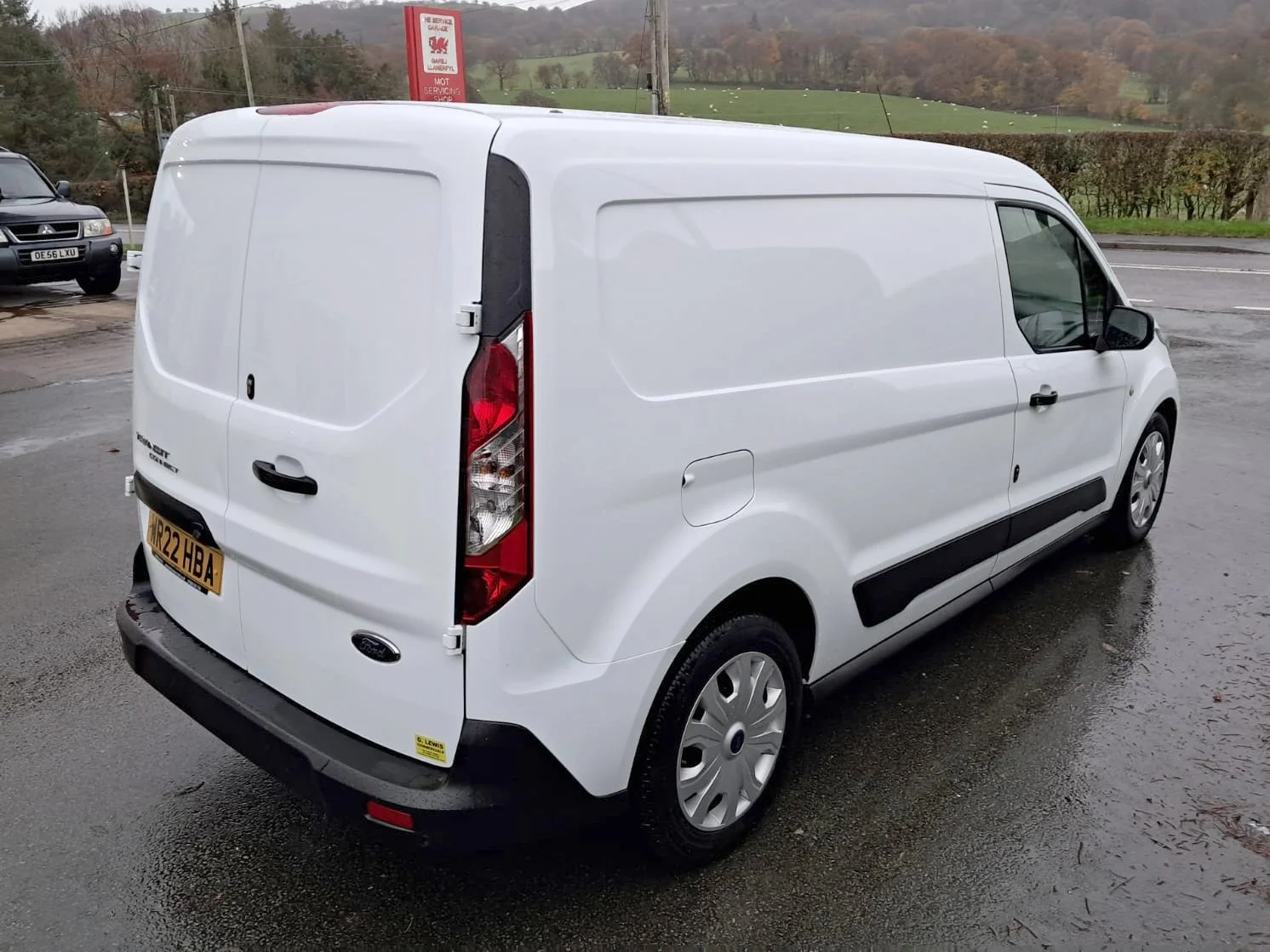 22 Ford Transit Connect 210 100PS L2 Trend rear driver