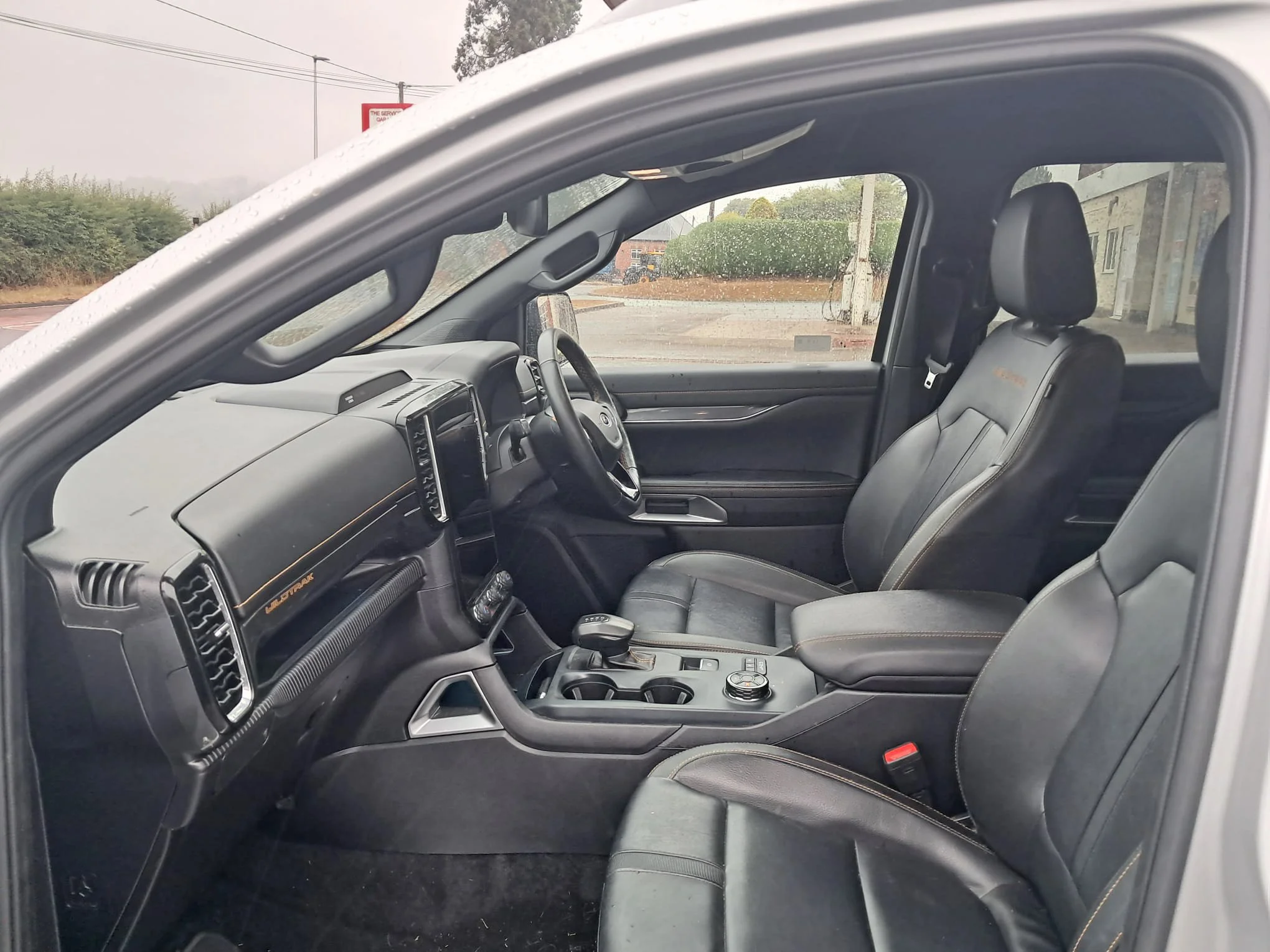73 Ford Ranger 3.0 V6 Wildtrak Auto front interior