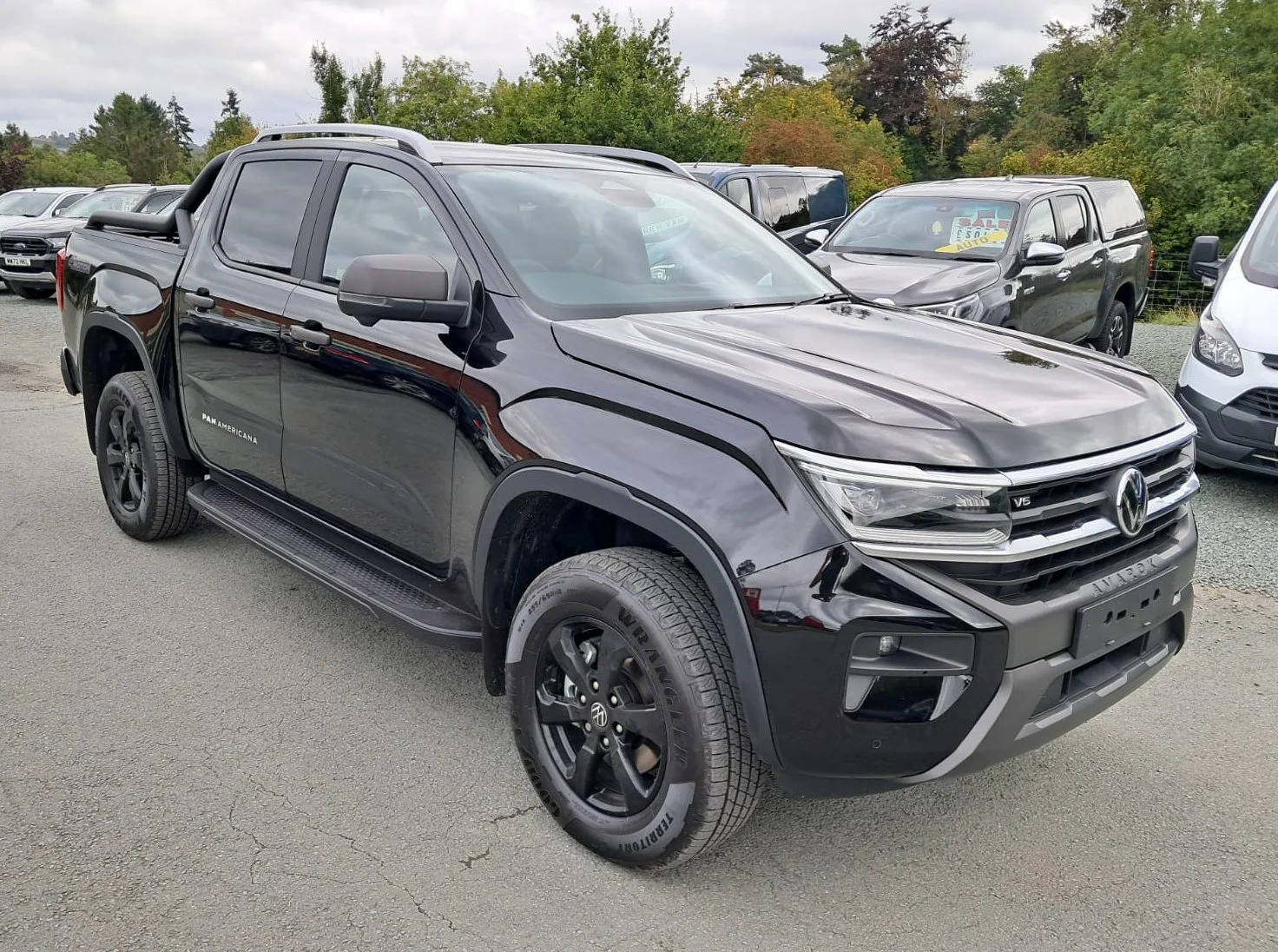 26 VW Amarok V6 Panamericana  front driver