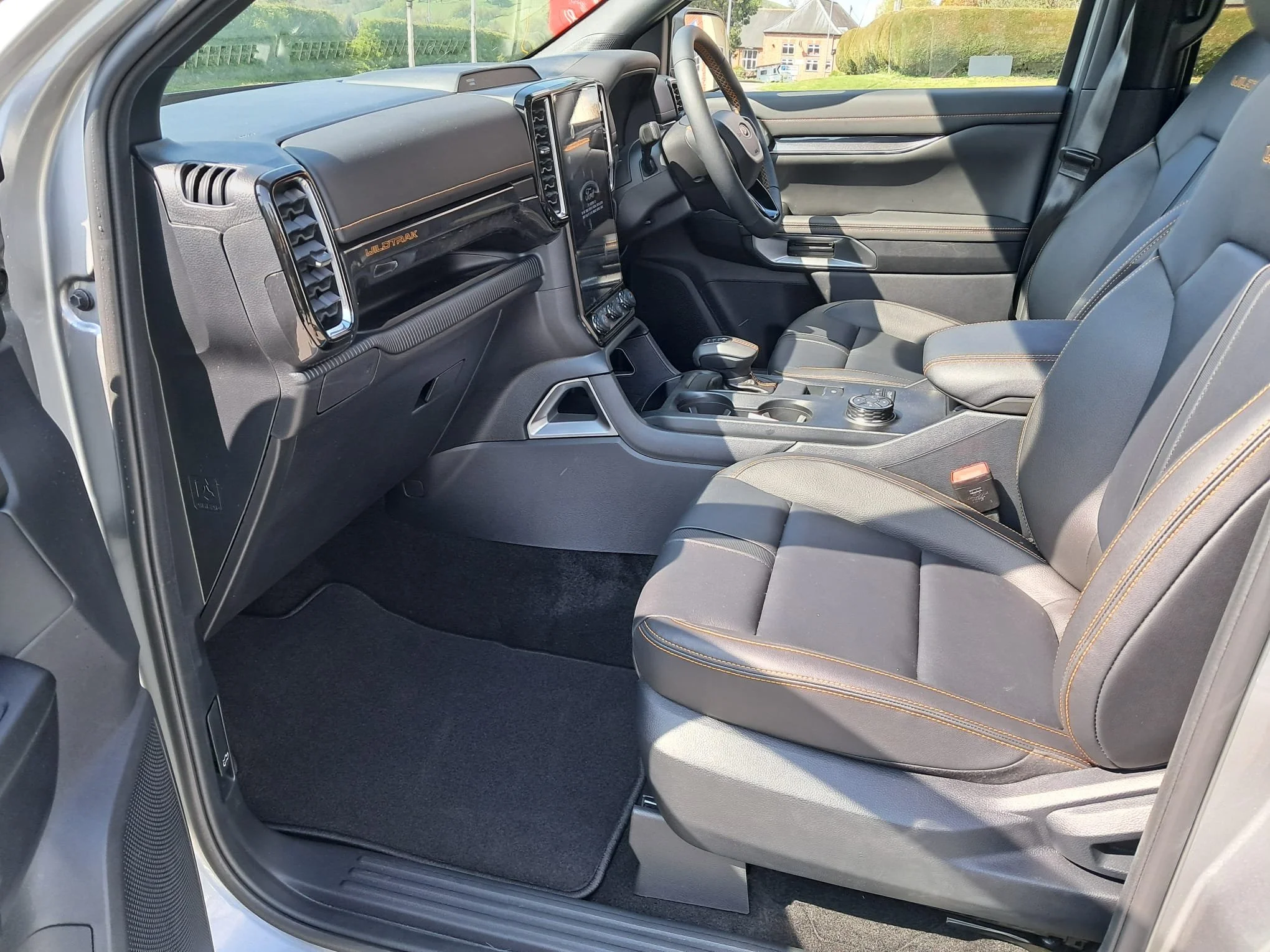 26 Ford Ranger 2.0 Wildtrak Auto front interior