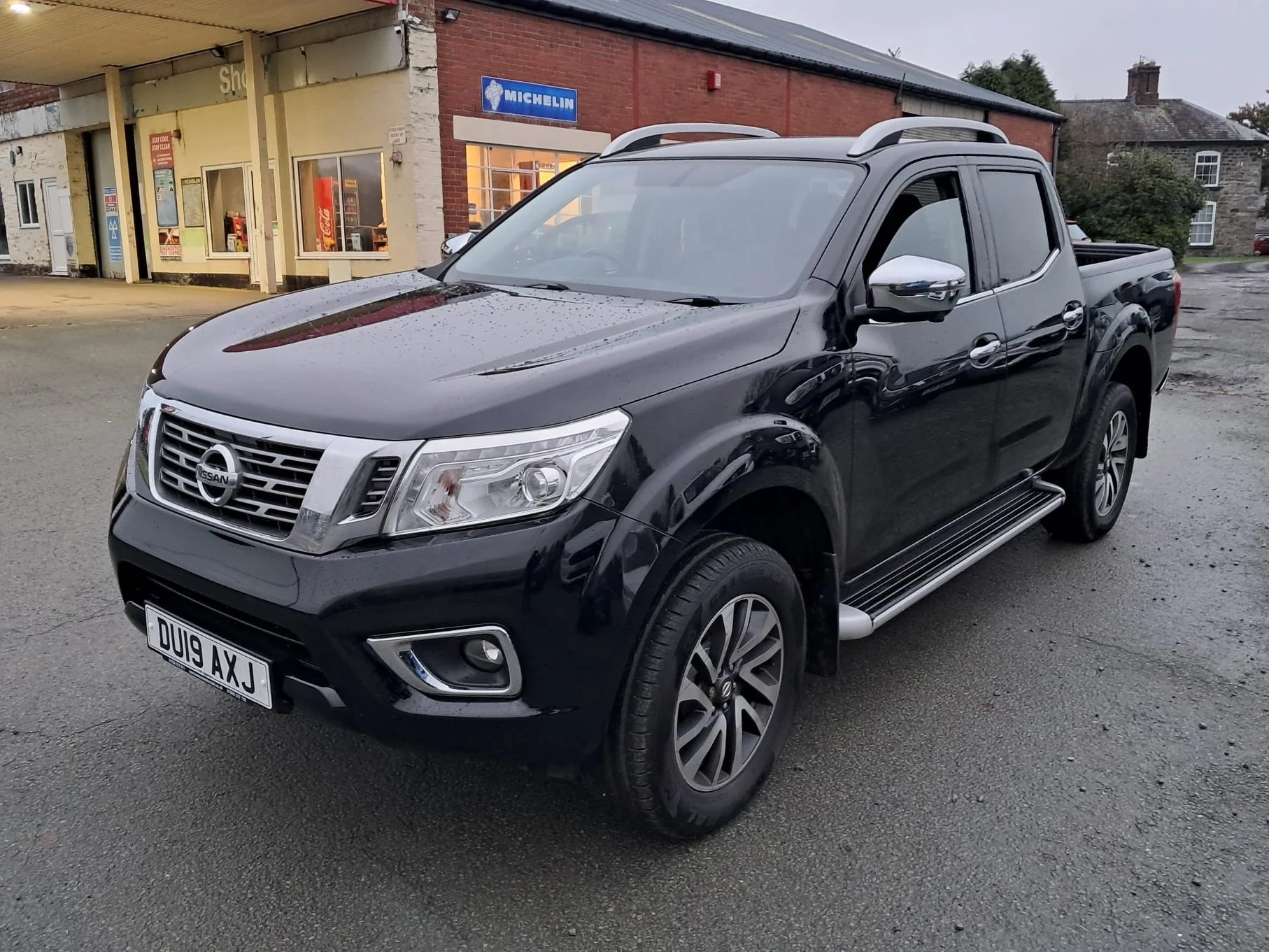 19 Nissan Navara NP 300 Tekna 2.3 DCi Twin Turbo front passanger