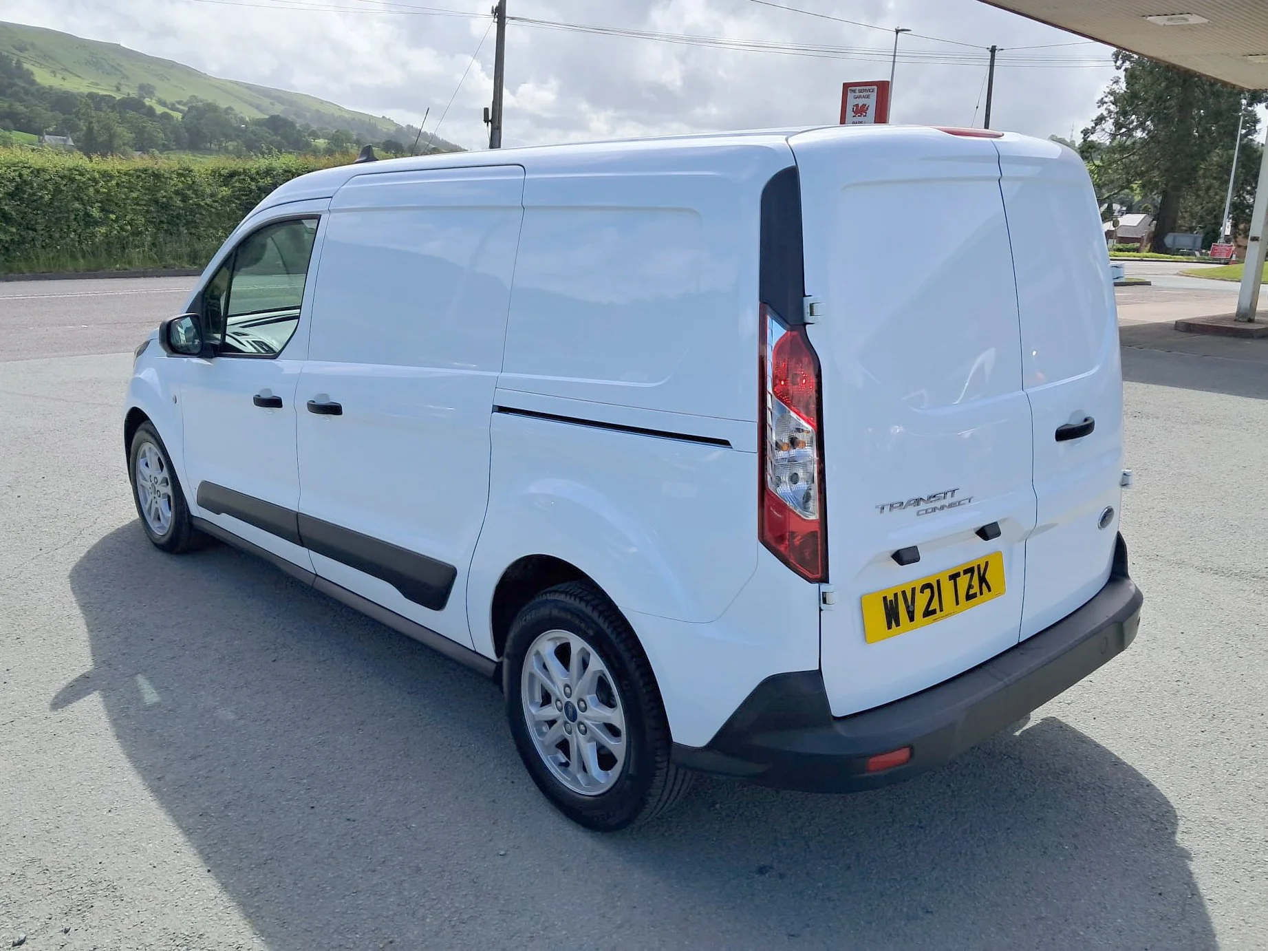 21 Ford Transit Connect 1.5 Eco Blue 240 120PS L2 Trend Van rear passanger