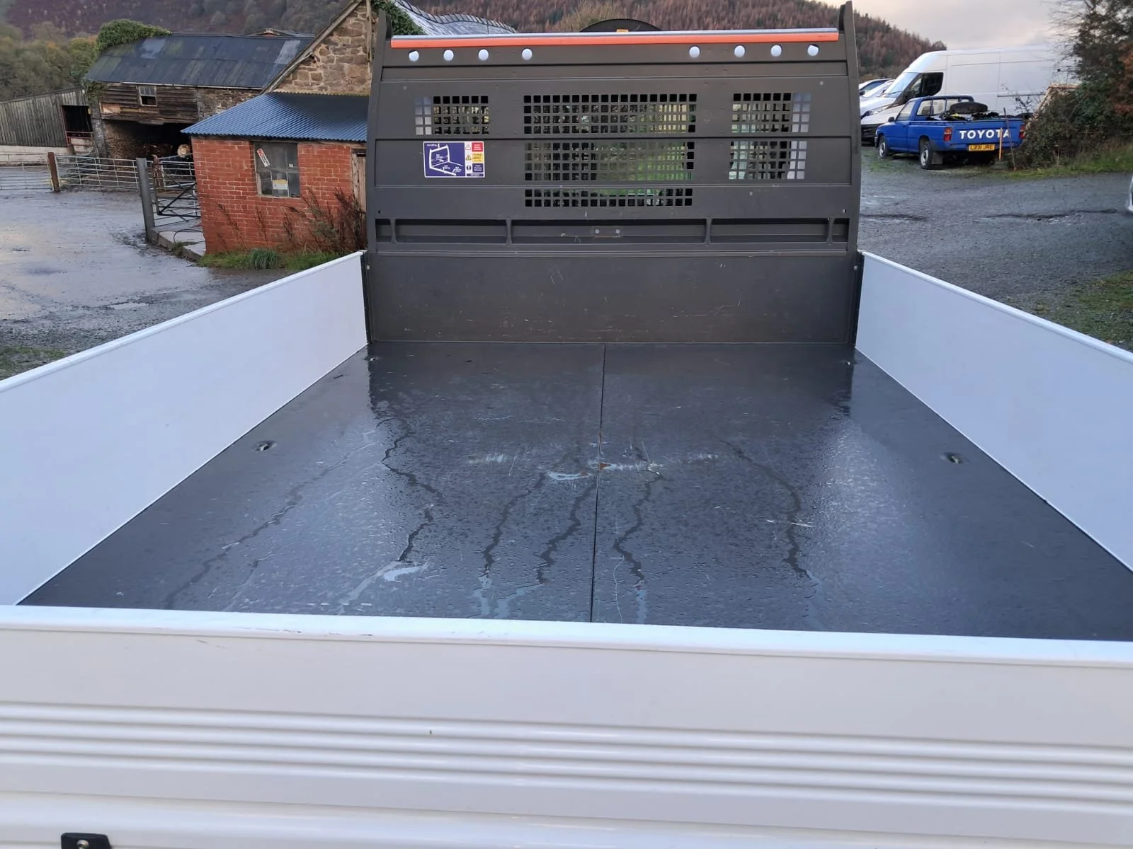 21 Ford Transit 350 130PS Alloy Body Tipper rear deck