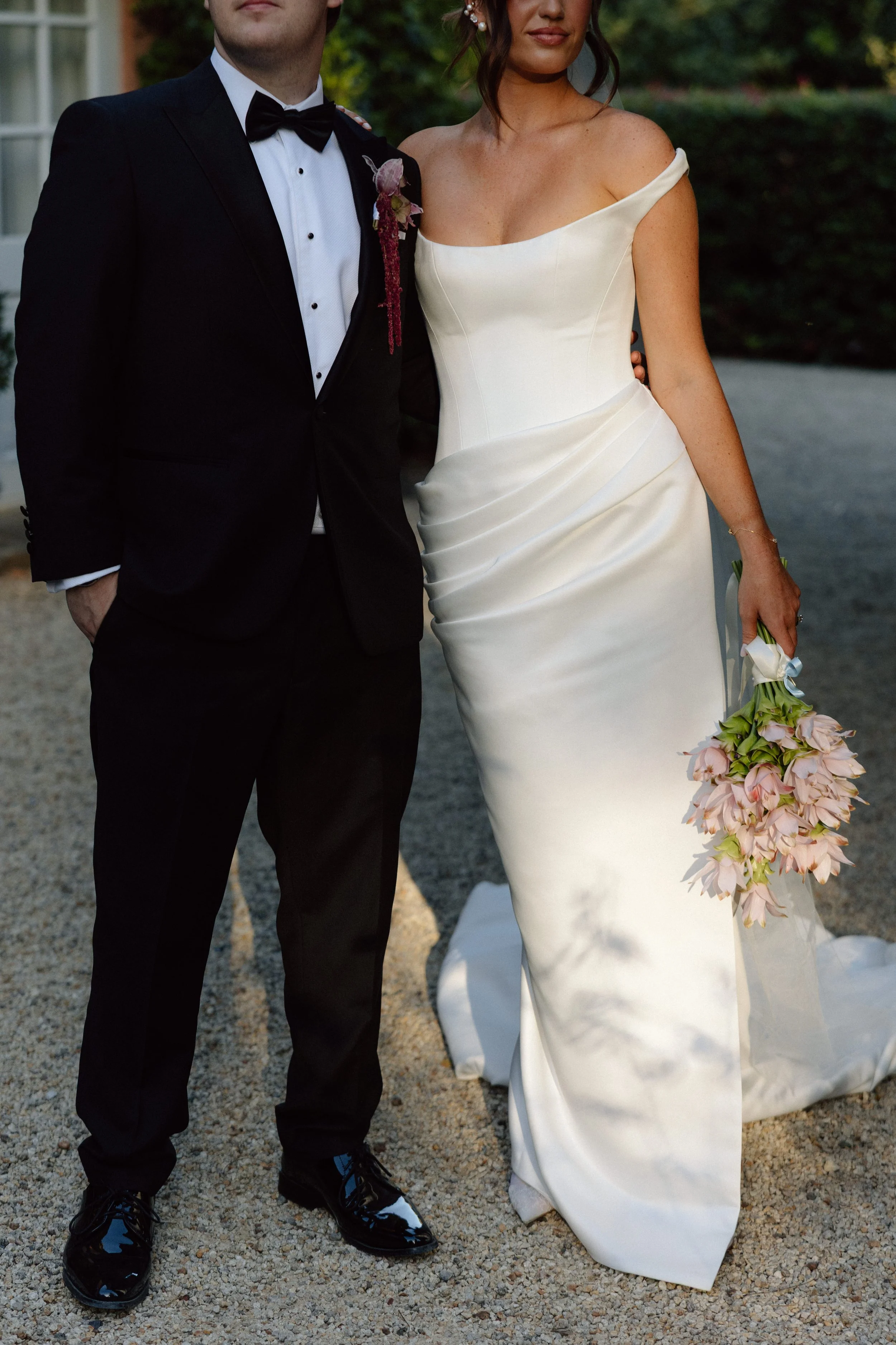 Niamh and Tate wedding portrait at Redleaf Wollombi, bride holding blush bridal bouquet by The Naked Florist Hunter Valley