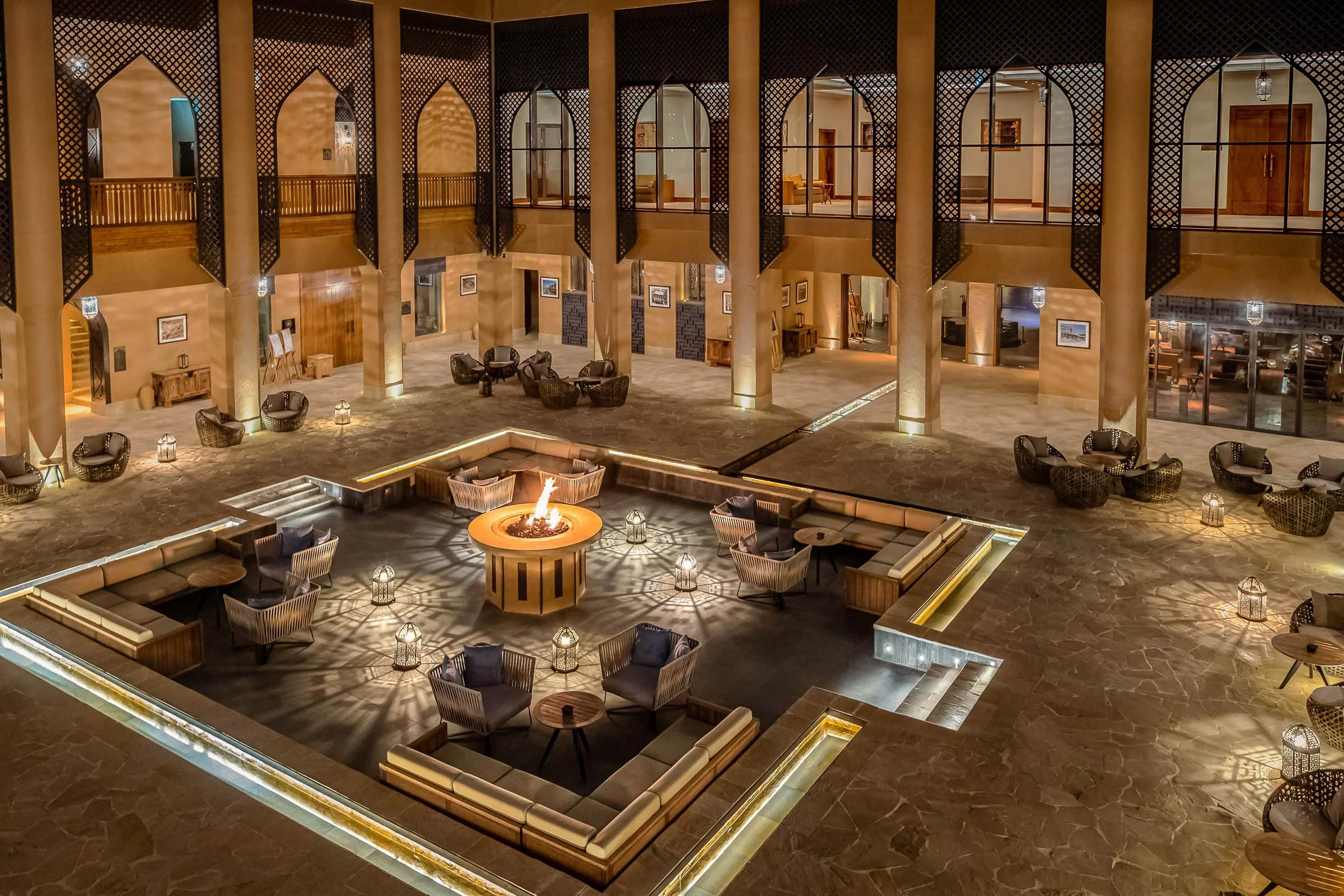 Anantara Al Jabal Akhdar - Courtyard with bonfire in the evening