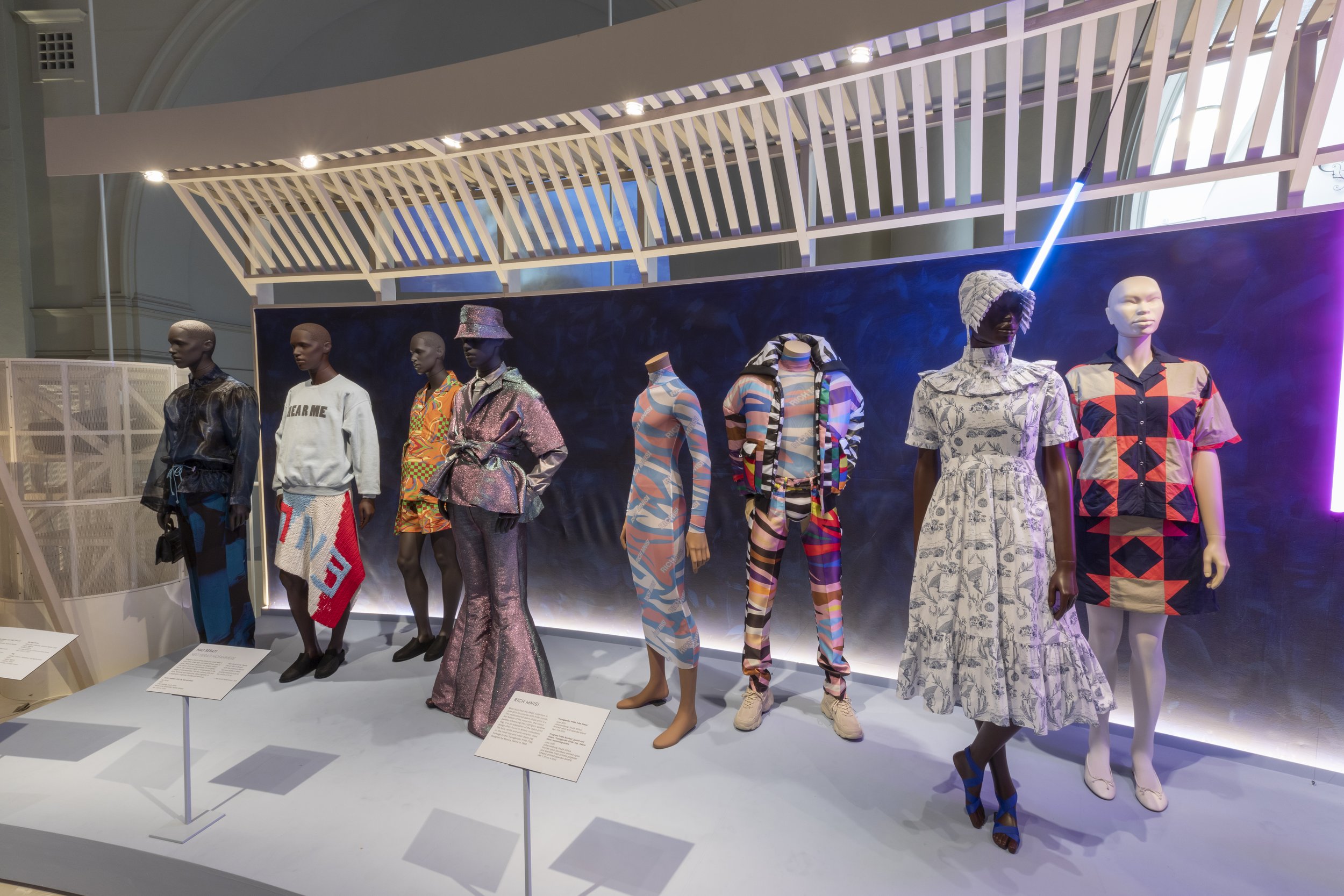 How the V&A takes on colonialism one (or three) exhibition at a time —  TiesenNotes