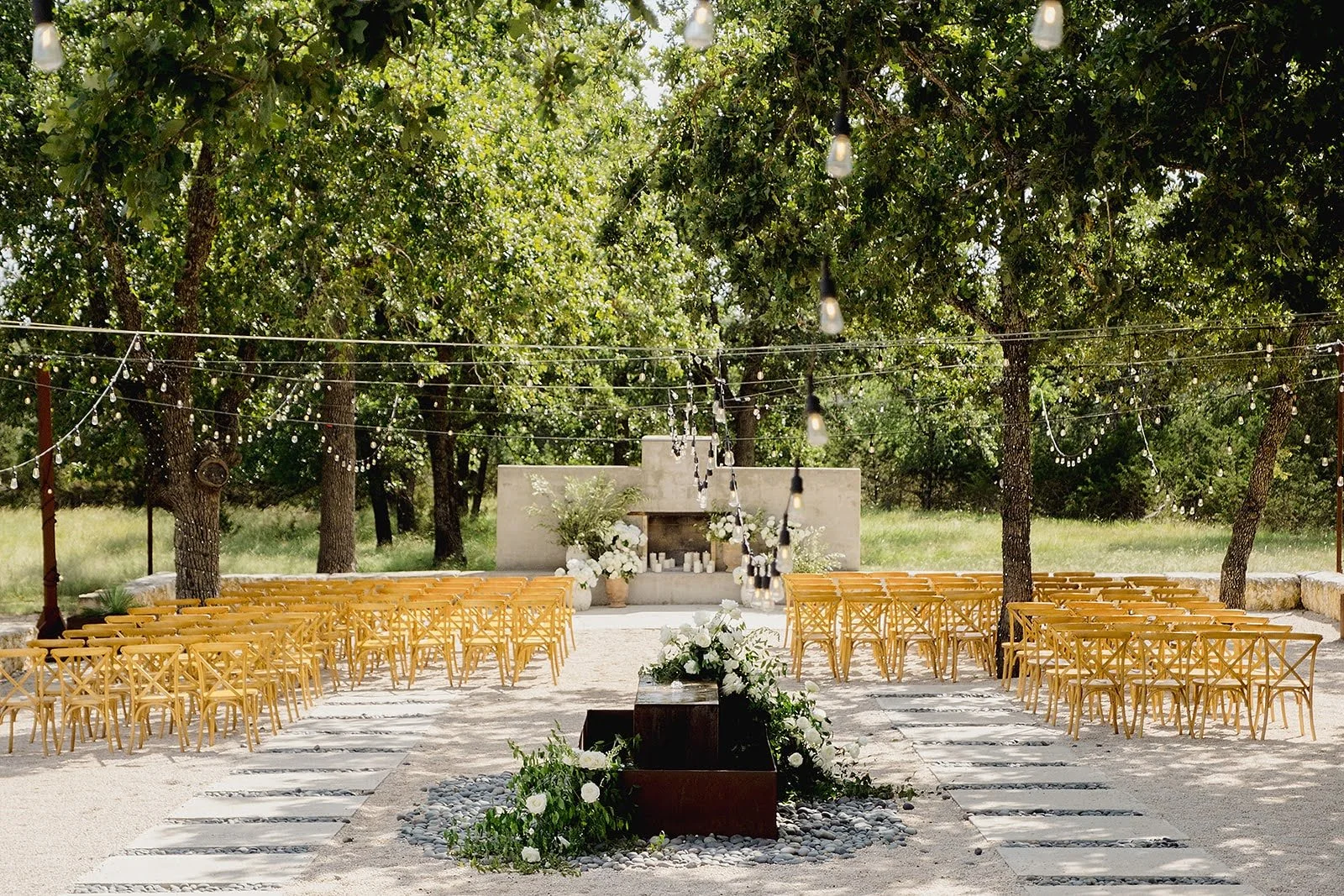 fireside-wedding-ceremony-space-texas-wedding-venue.jpg