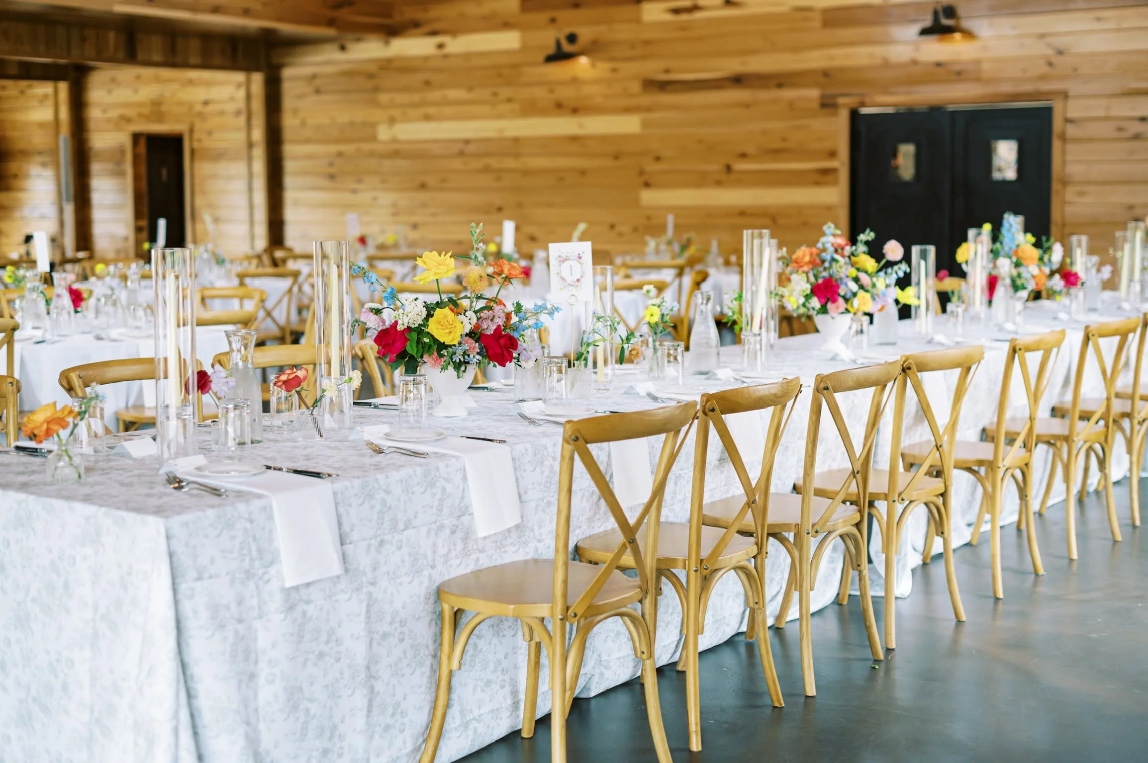 spring-wedding-table-and-reception-fredericksburg-texas.jpg