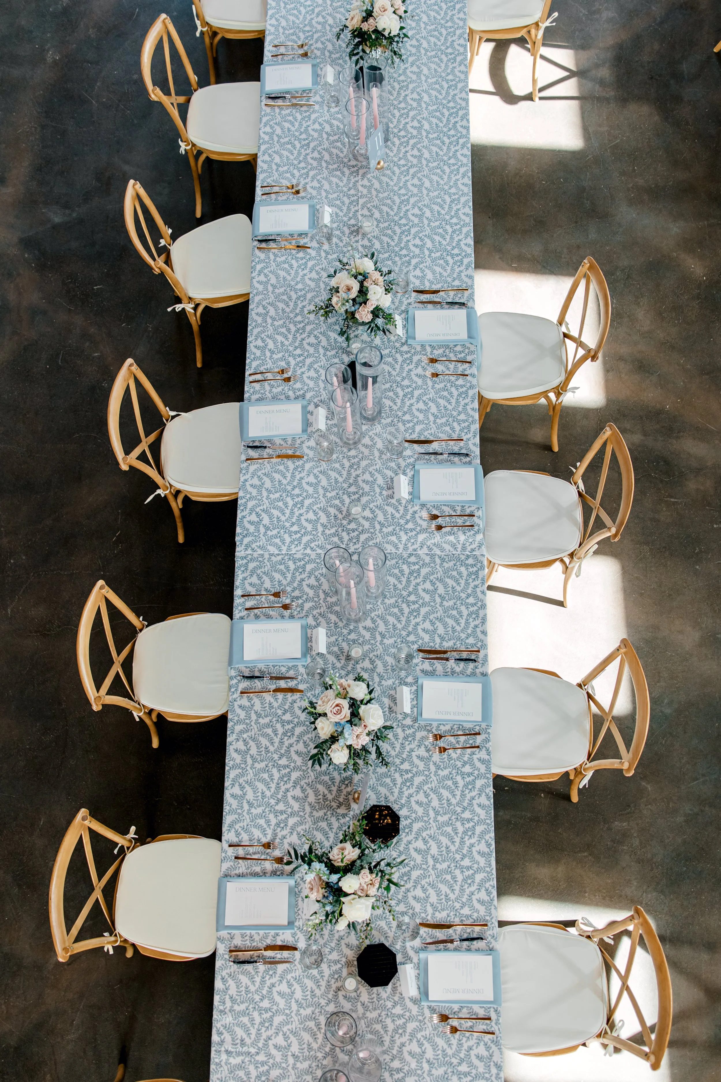 white-and-blue-themed-texas-wedding.jpg