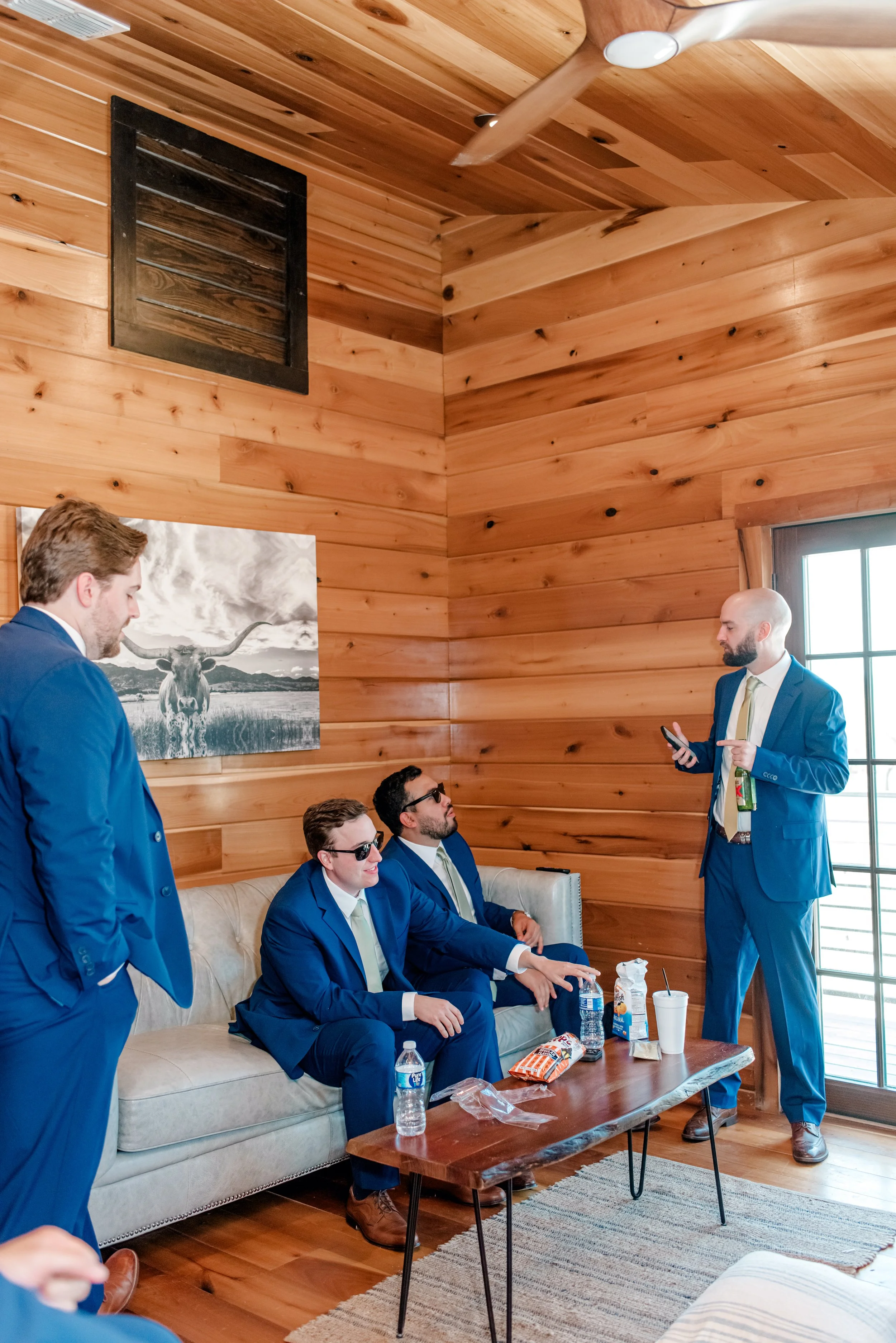 grooms-suite-texas-wedding-venue.jpg