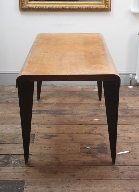 Marcel Breuer BT3 dining table for Isokon