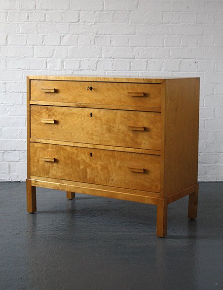 1930s chest of drawers attributed to Alvar Aalto