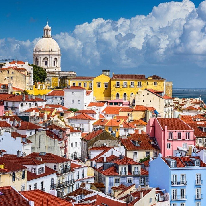 Any Lisbon tips out there?? Going for a few days, any recommendations for nice areas to wander, cool shops, views, places for evening drink, galleries, lunch places (on a budget)? Thanks!