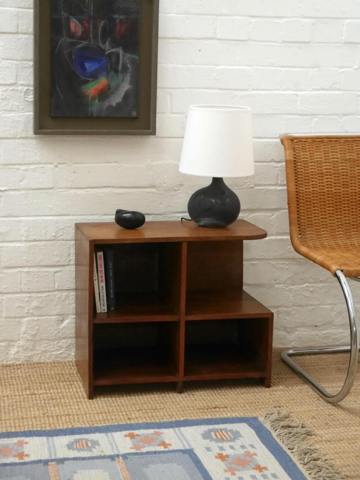 Modernist oak bookcase/side table, English, circa 1930s. Maker unknown but very much in the style of Heals or Bowman Brothers. Pleasingly simple design with curved top.

Head to modernroom.co.uk for more details or DM.

#heals #healsfurniture #modern