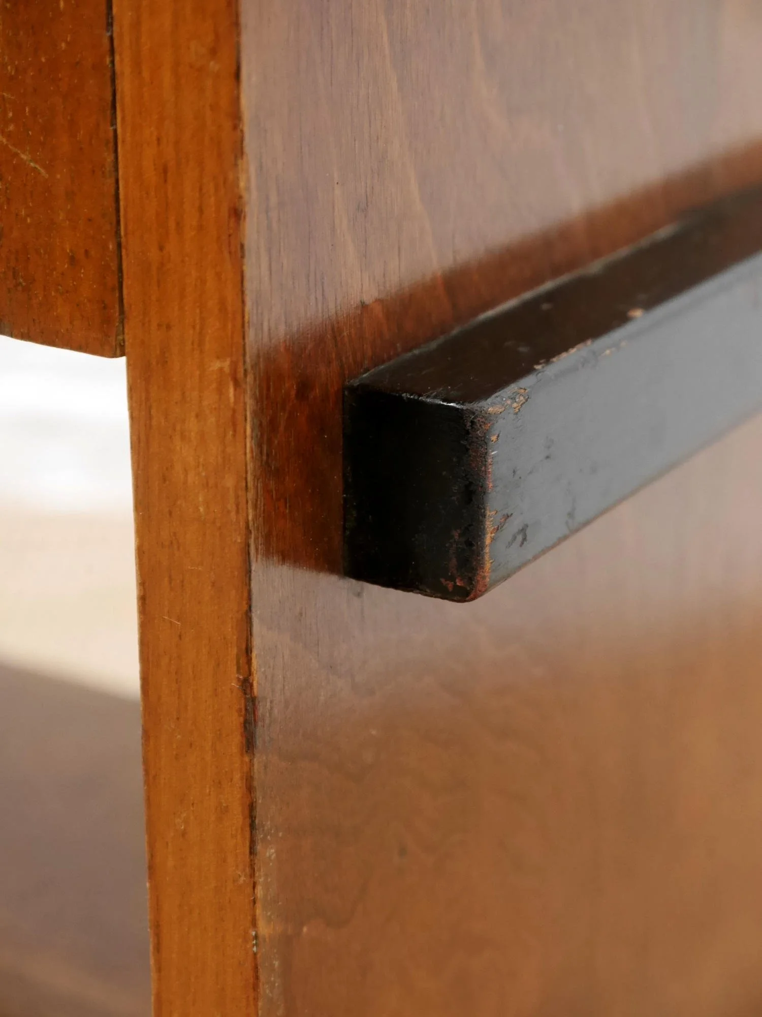 1930s modernist table